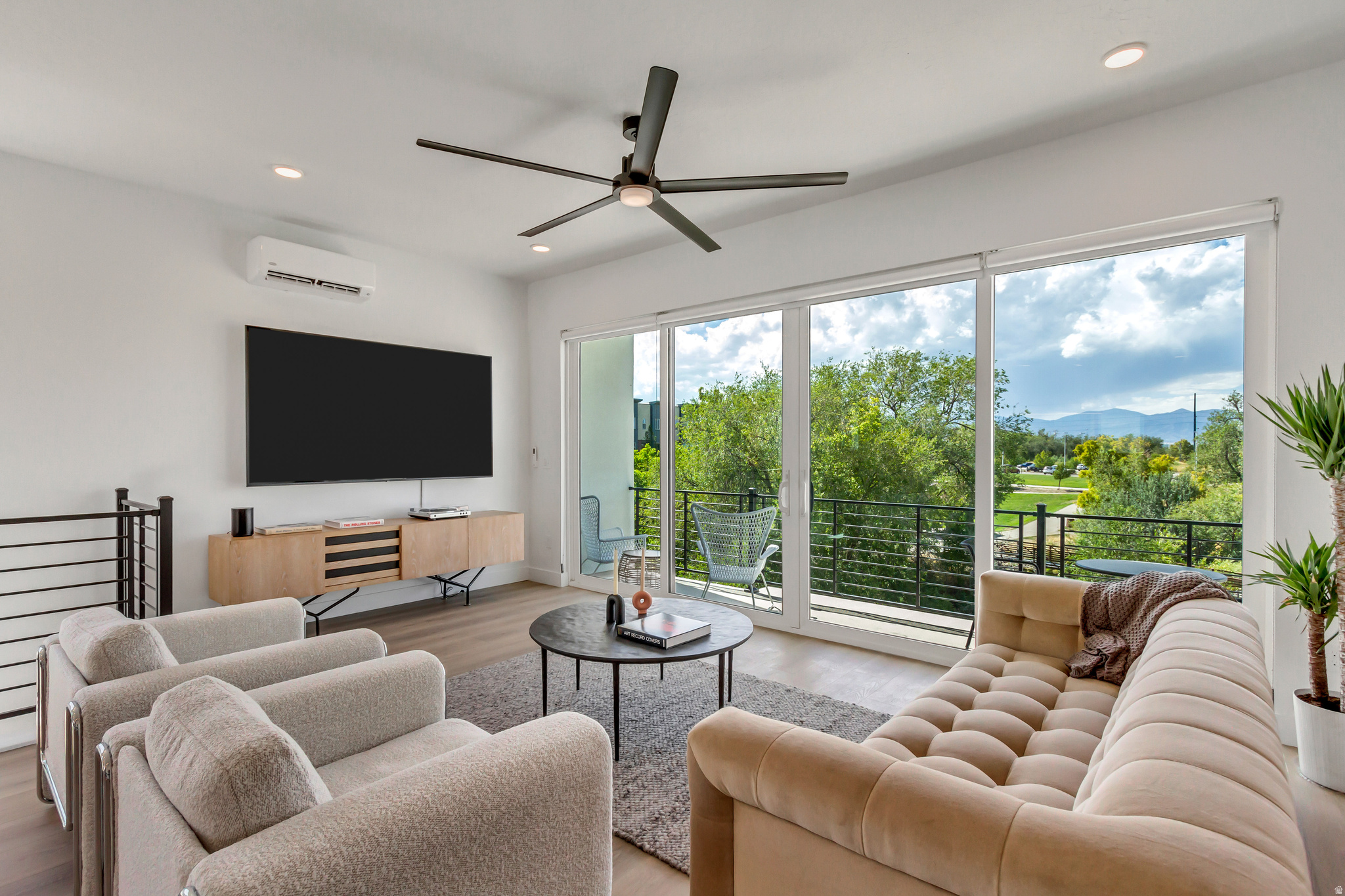 OPUS GREEN - Residential