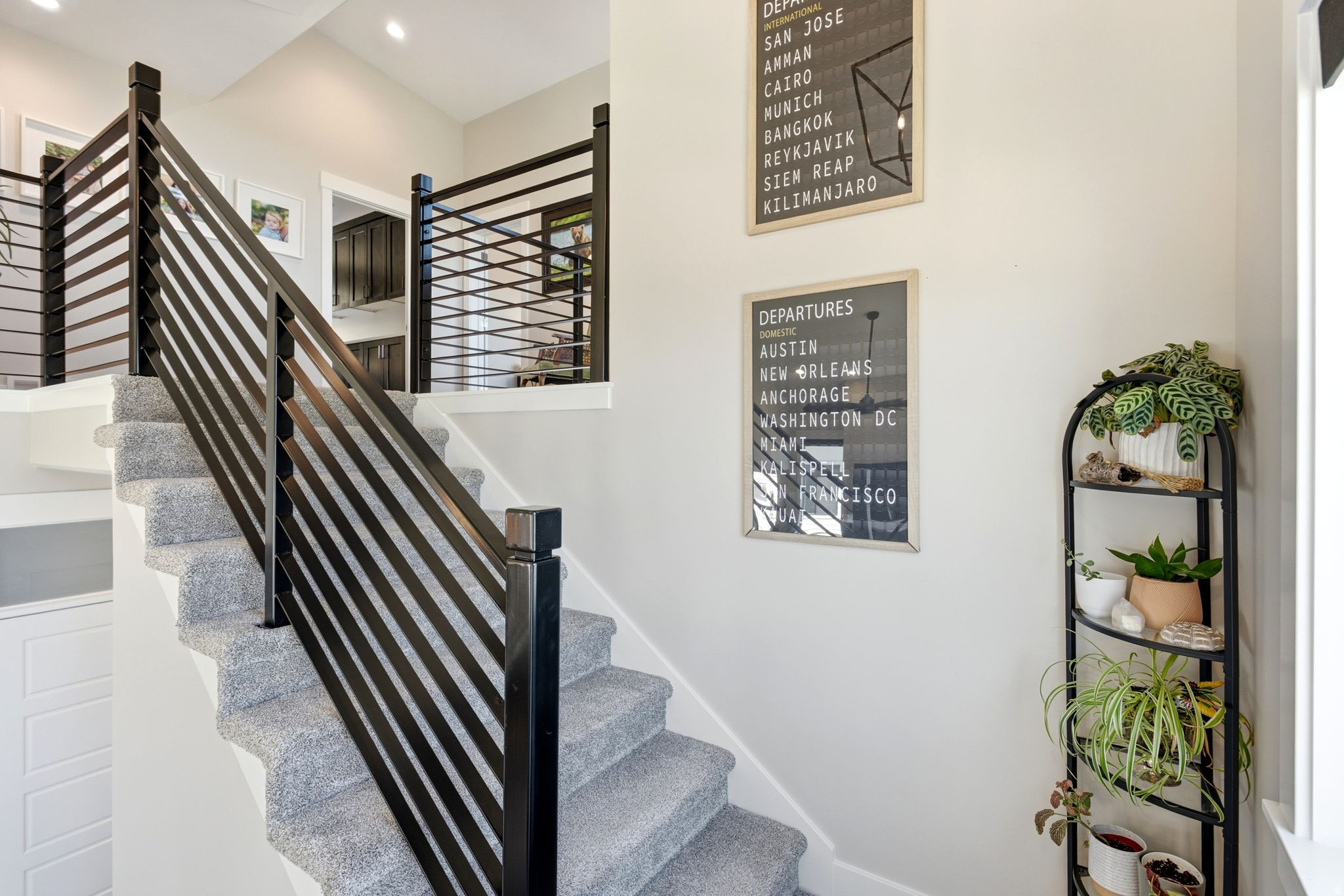 THE POINTE AT STONE - Residential