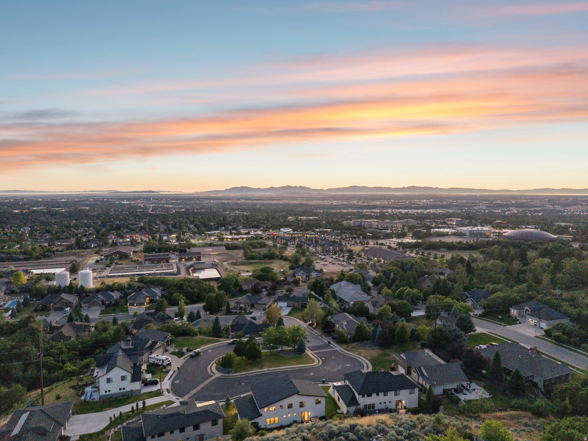 THE POINTE AT STONE - Residential