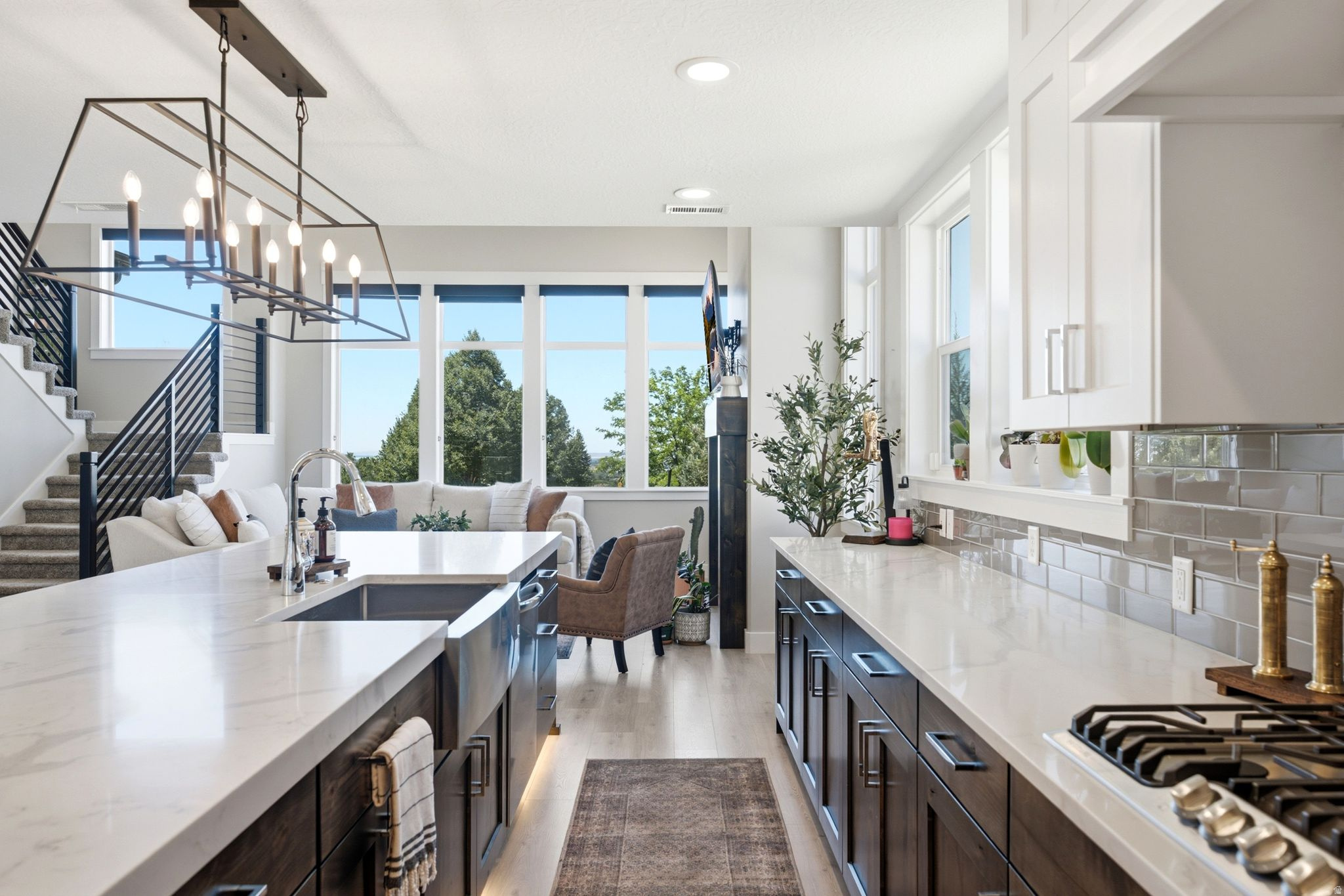 THE POINTE AT STONE - Residential