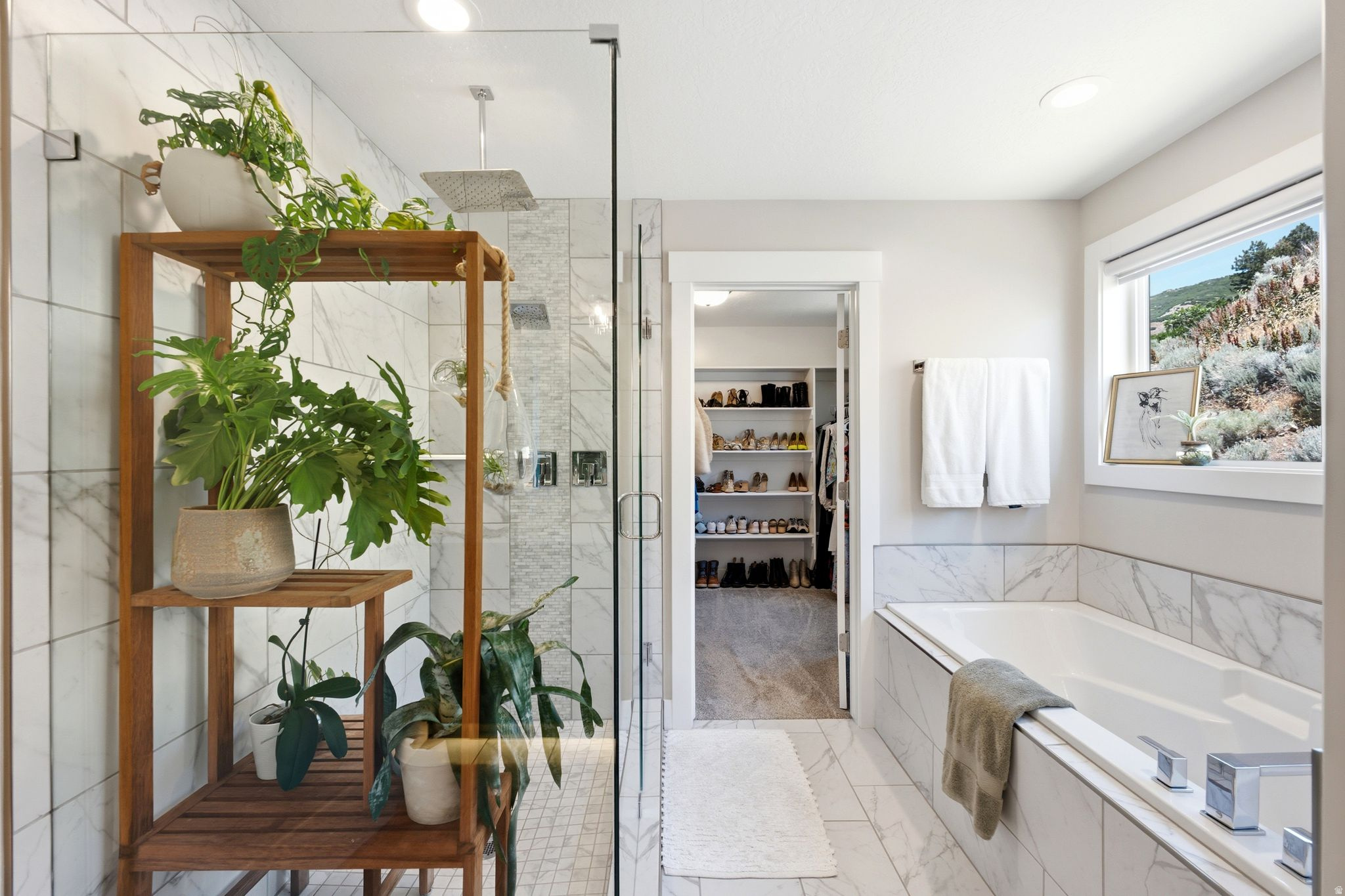 THE POINTE AT STONE - Residential