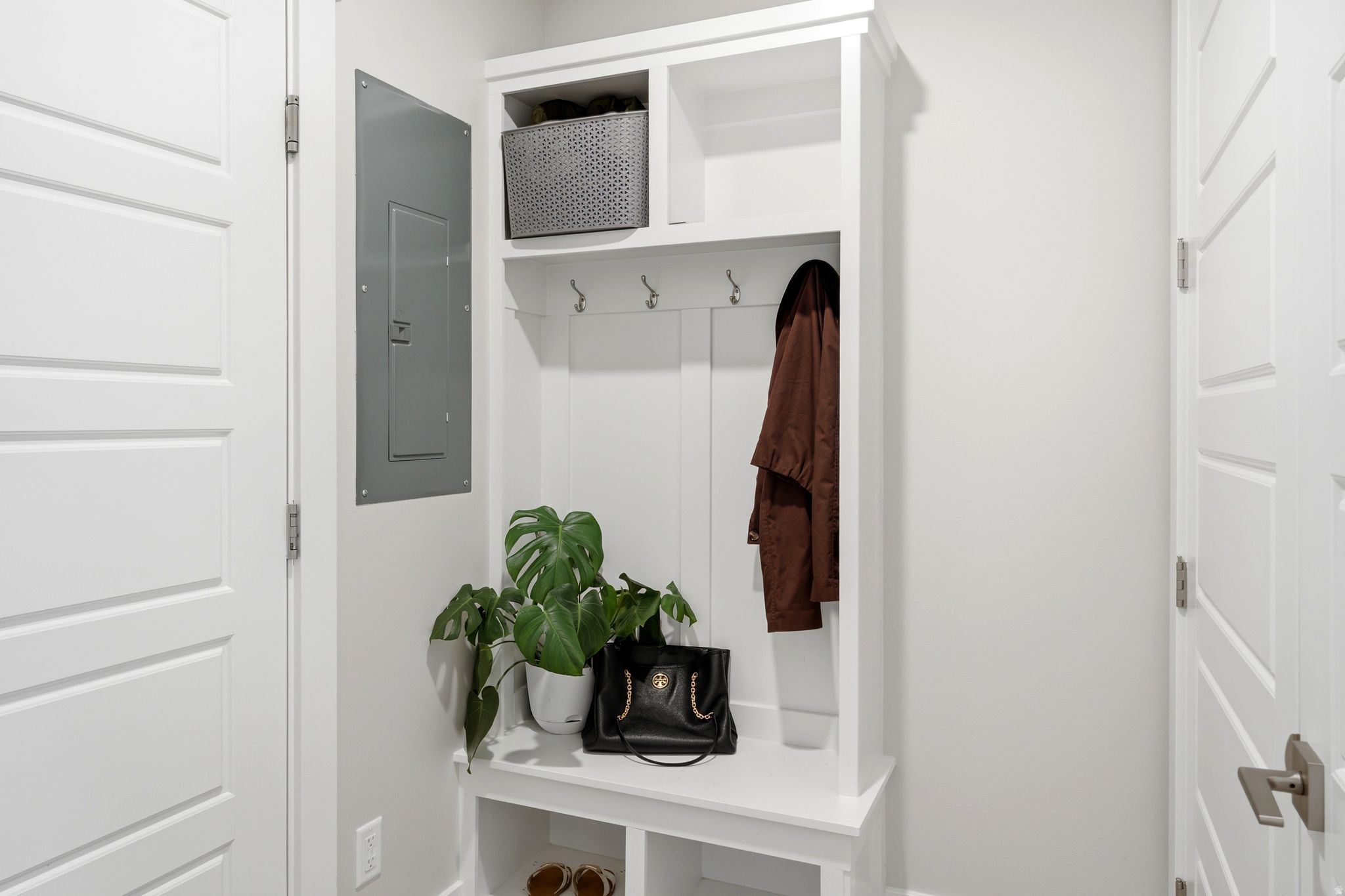 THE POINTE AT STONE - Residential
