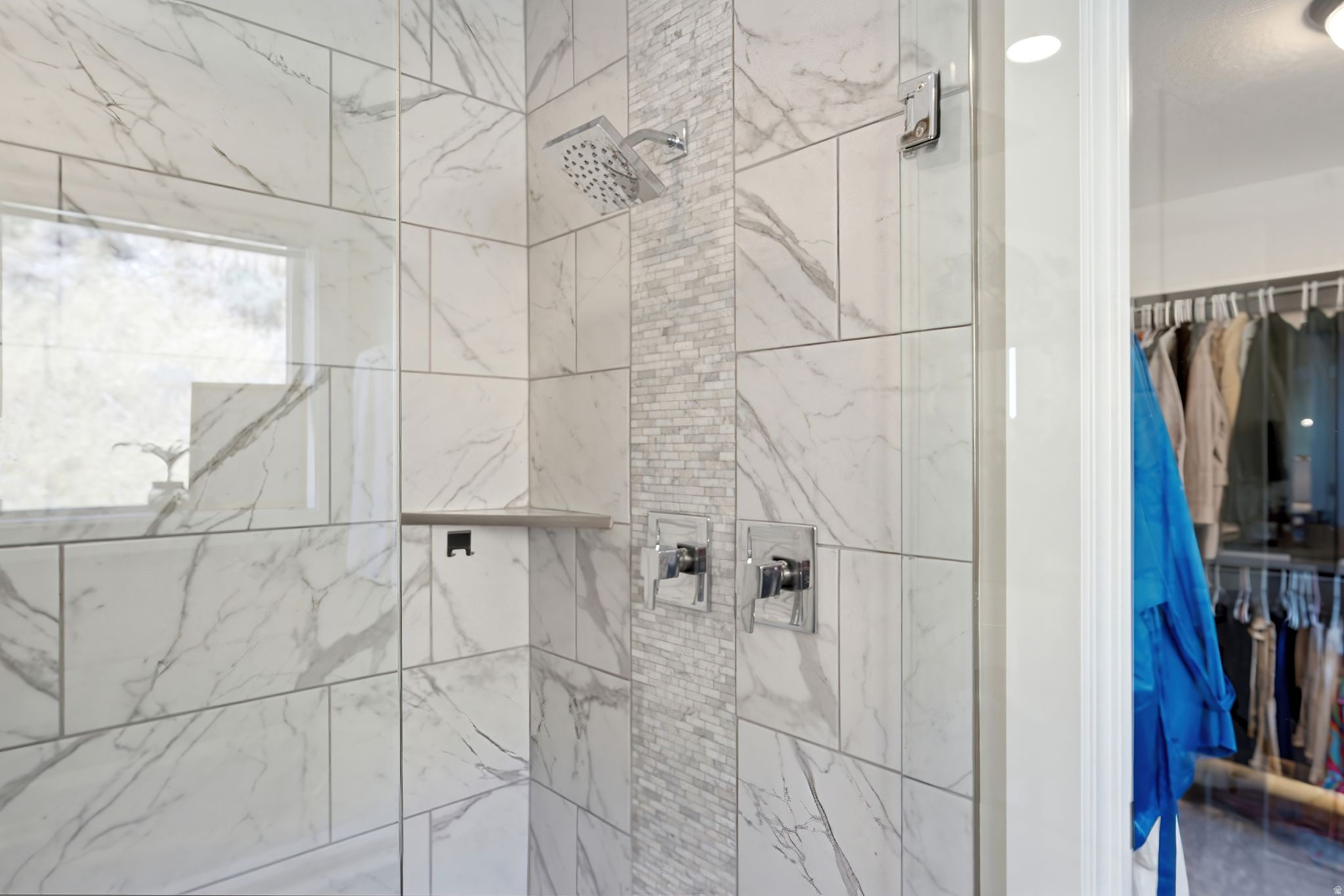 THE POINTE AT STONE - Residential