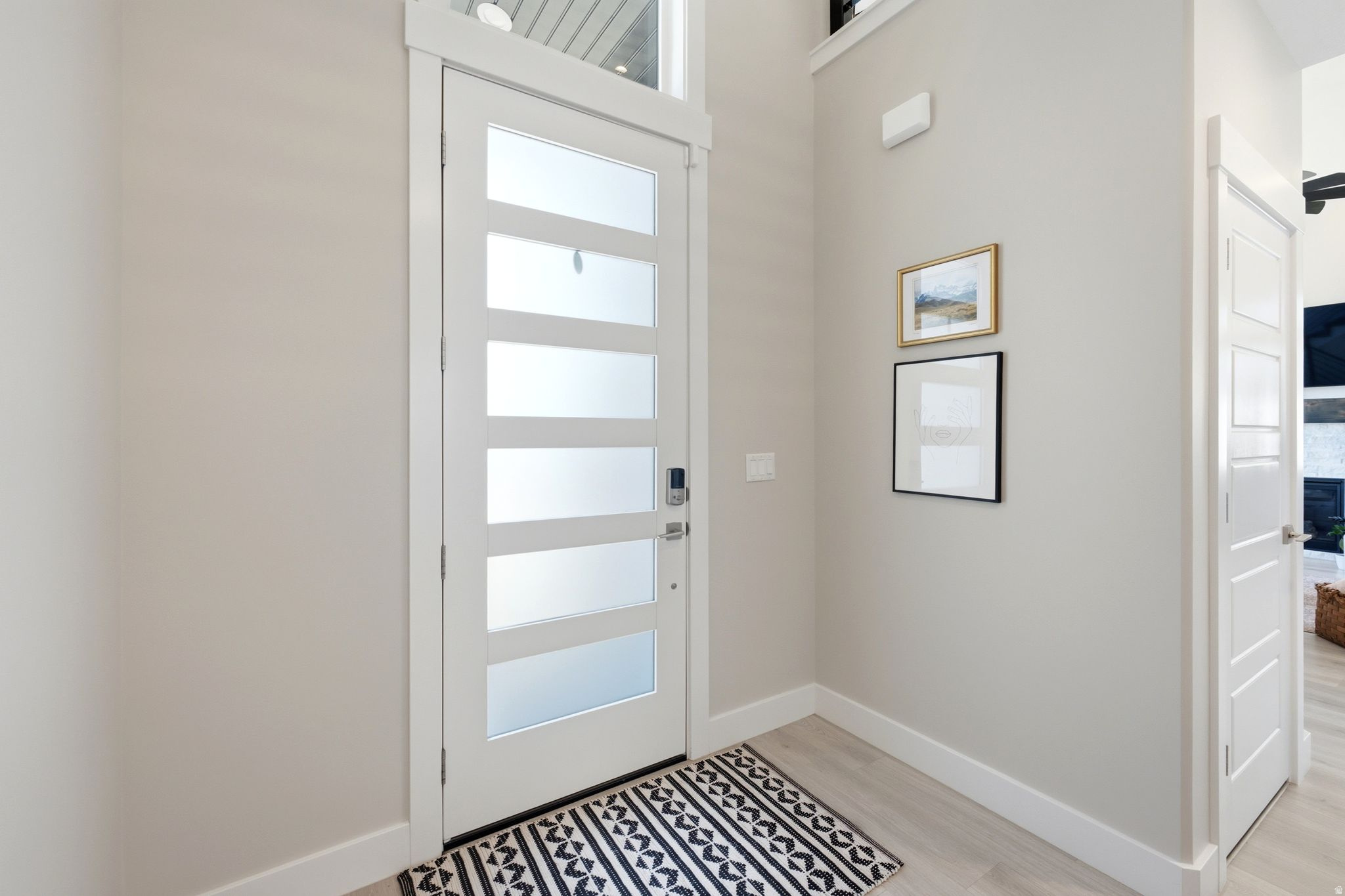 THE POINTE AT STONE - Residential