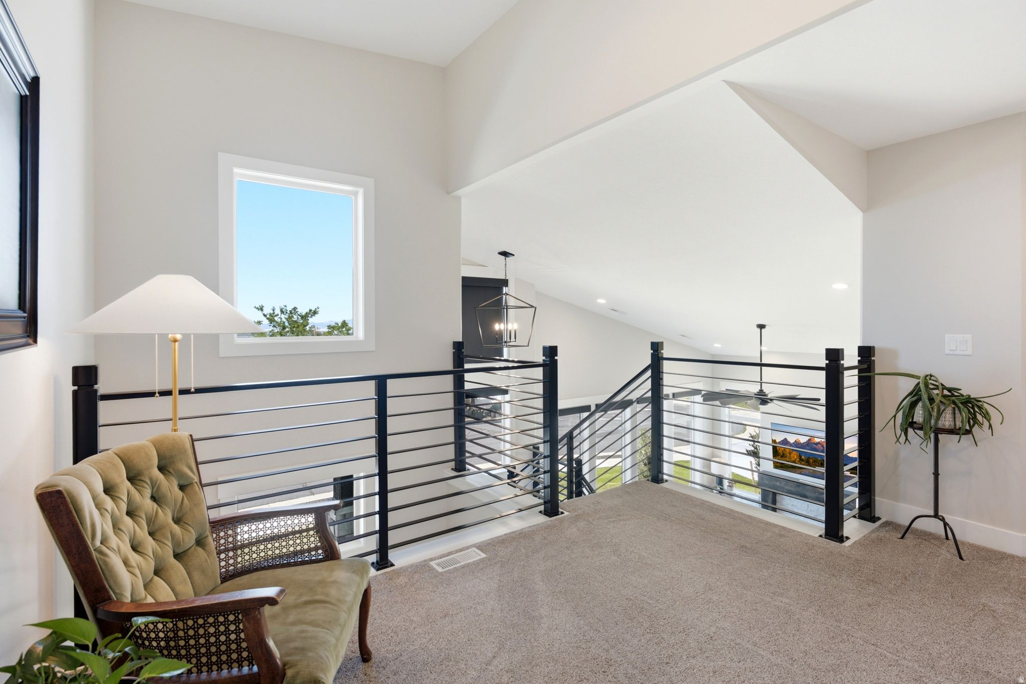 THE POINTE AT STONE - Residential