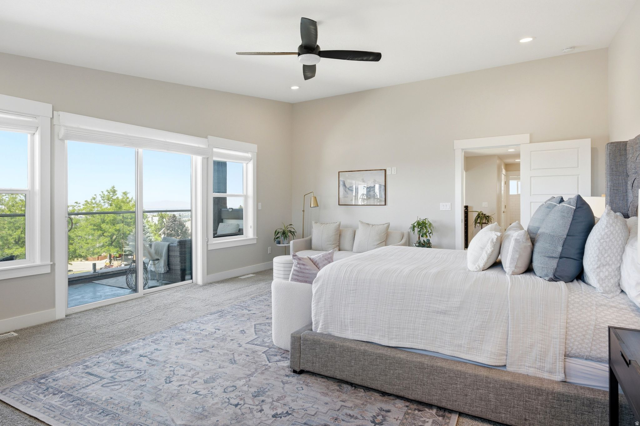 THE POINTE AT STONE - Residential