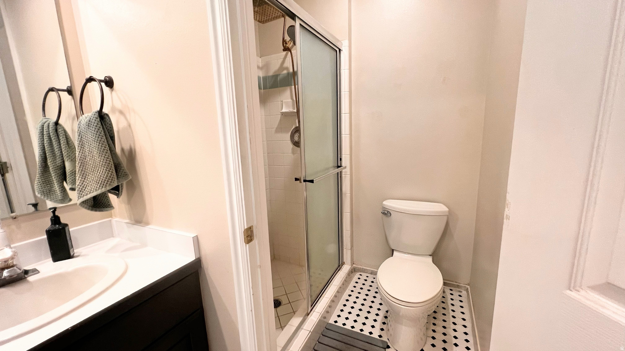 GRANDVIEW GATEWAY - Residential