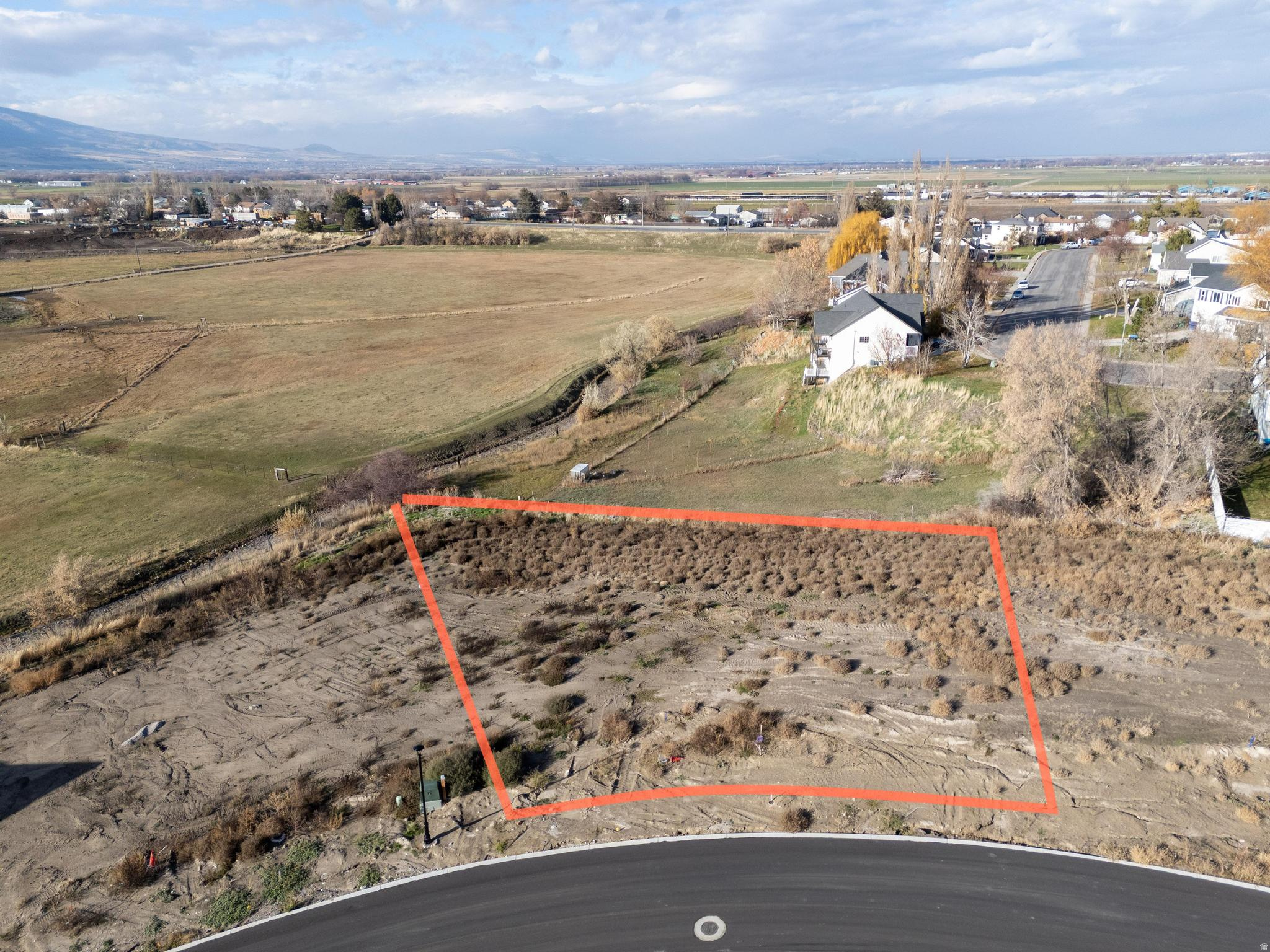 MOUNT STERLING FARMS - Land