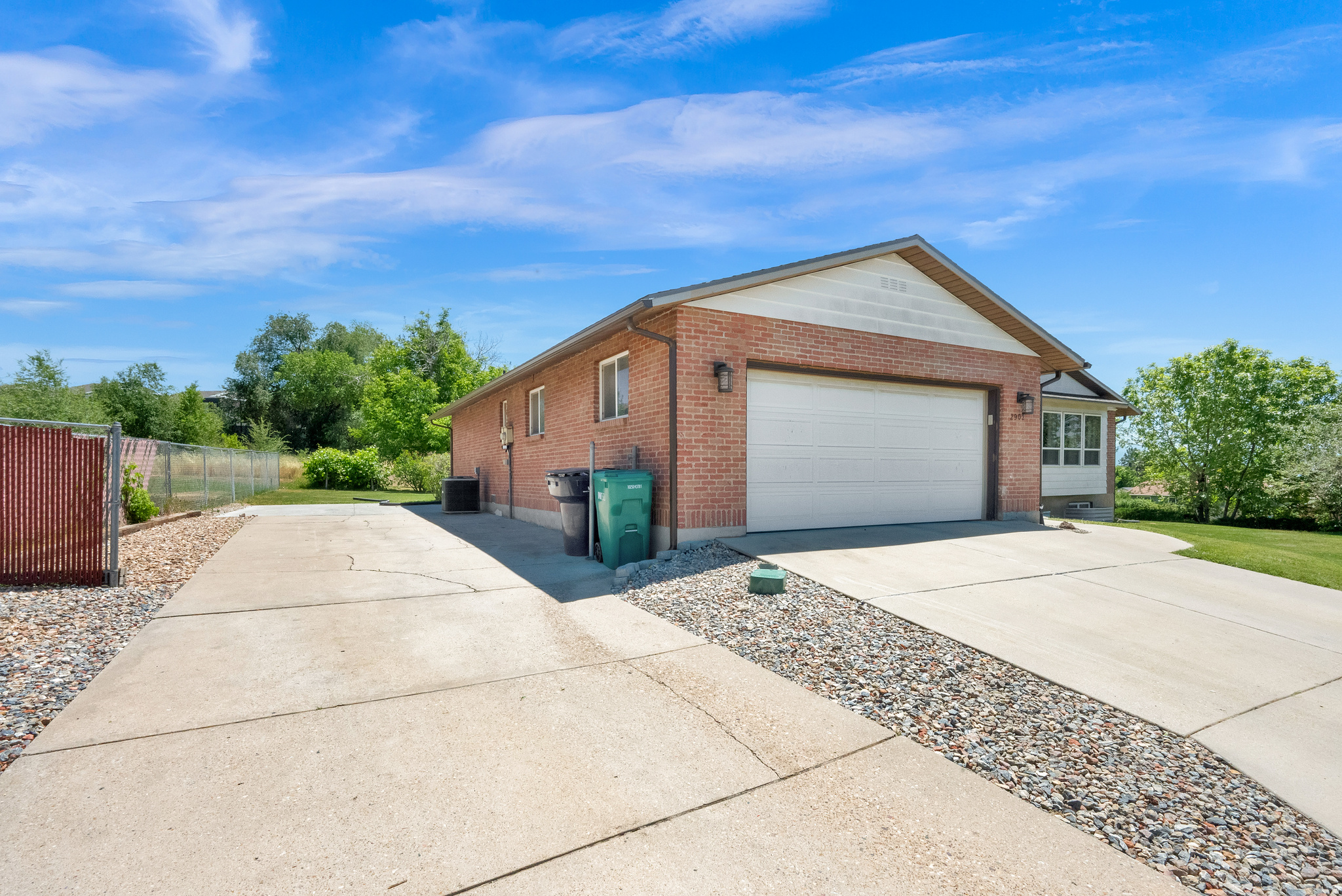 HILLSIDE ESTATES - Residential
