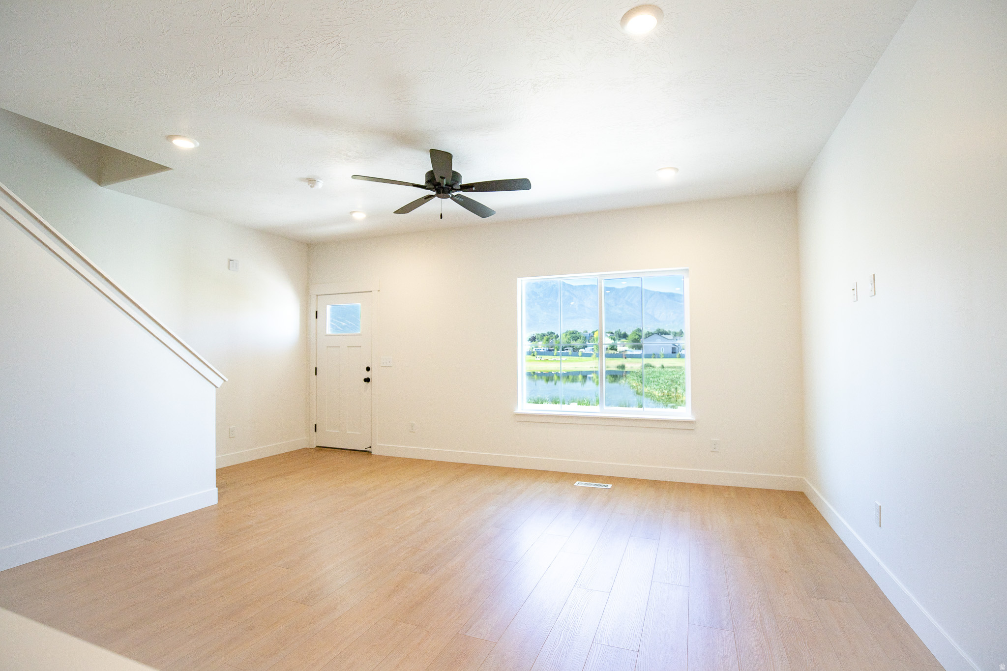 SALEM FIELDS - Residential