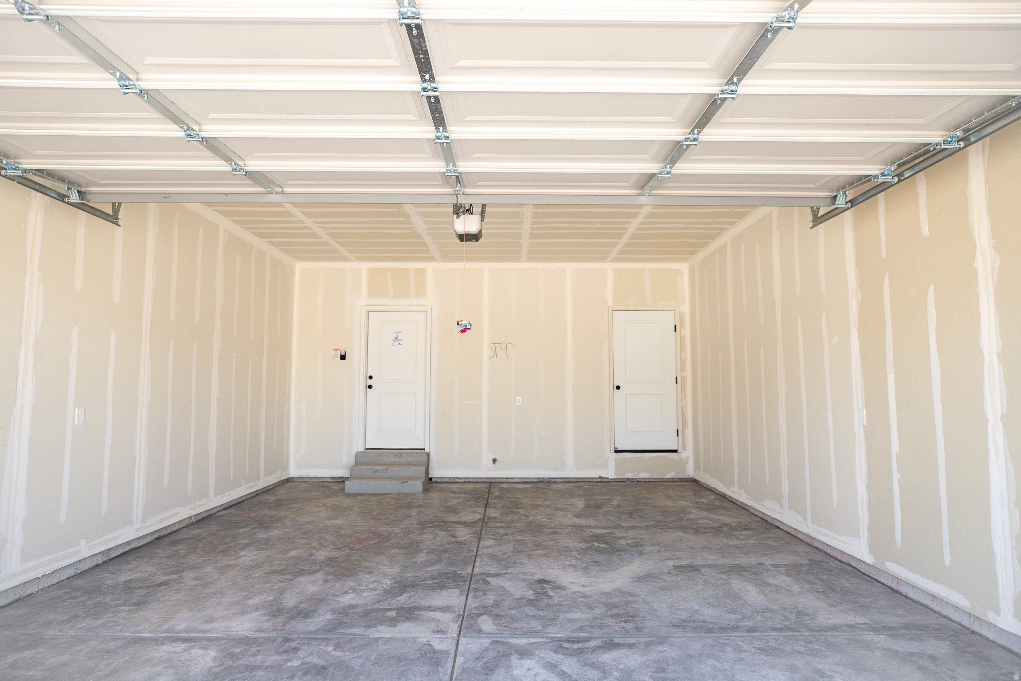 SALEM FIELDS - Residential