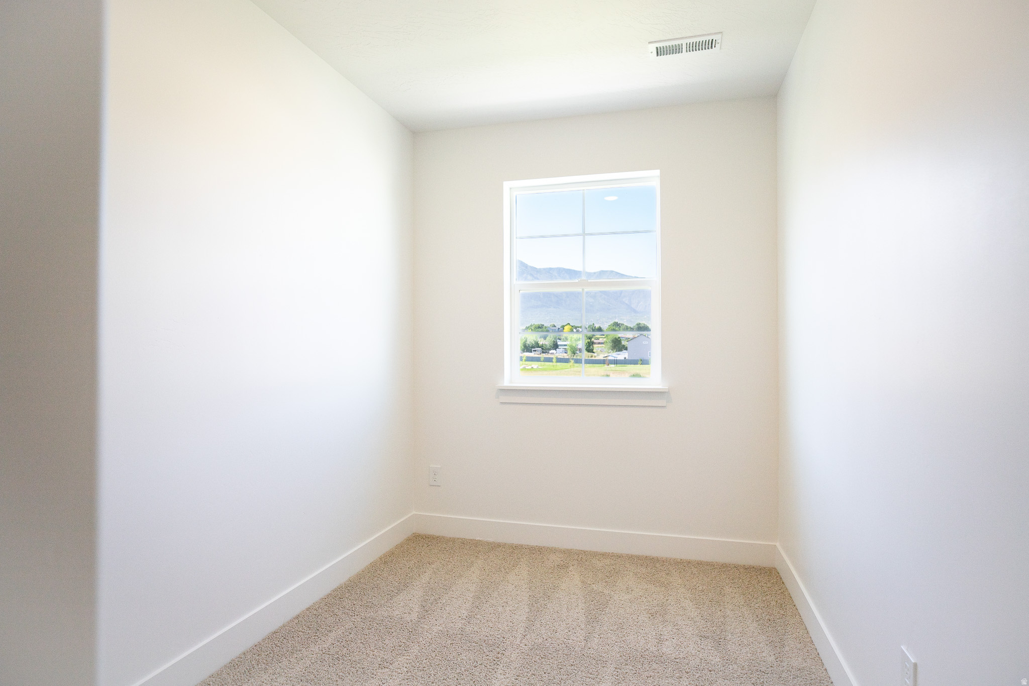 SALEM FIELDS - Residential