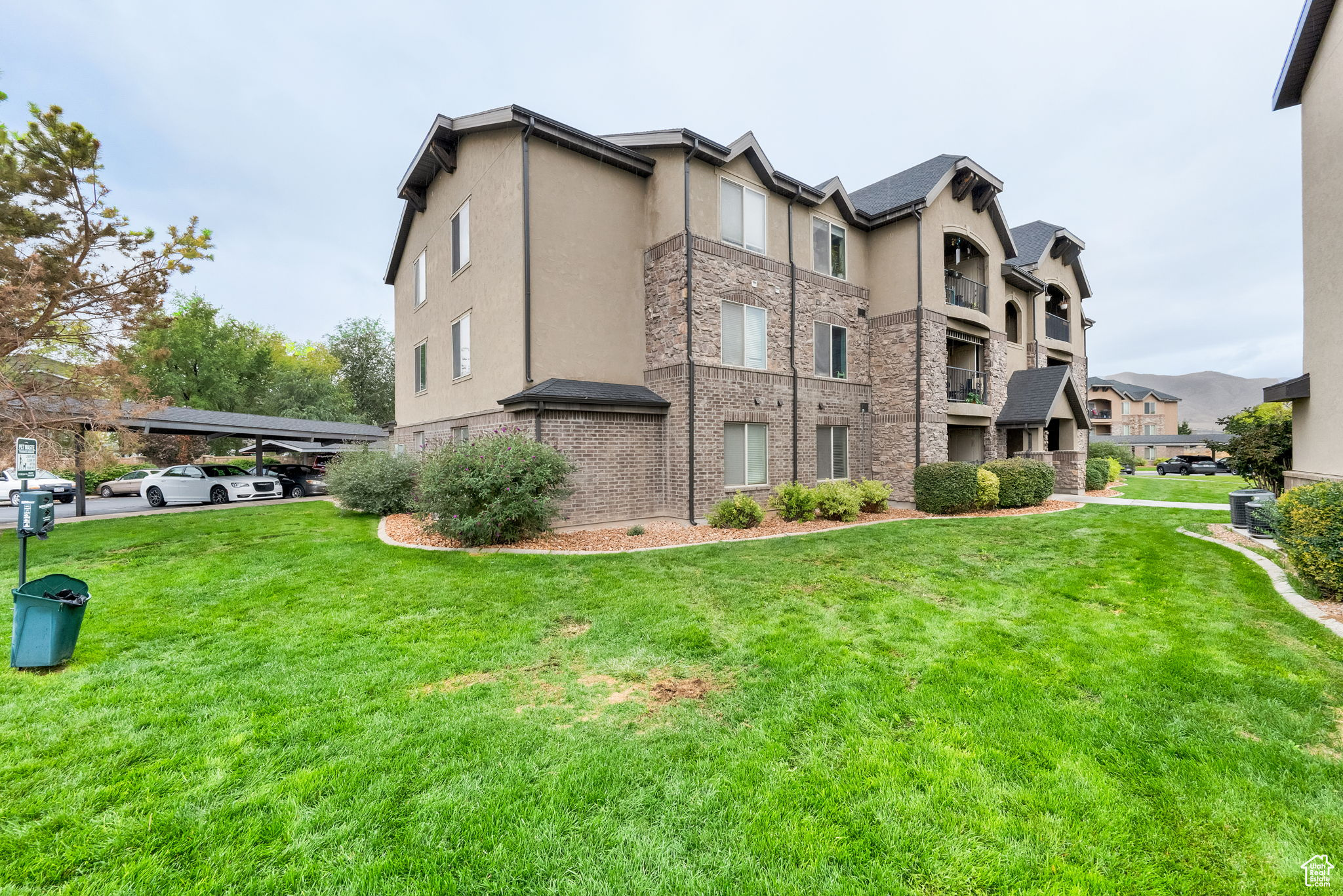 RIDGE - Residential