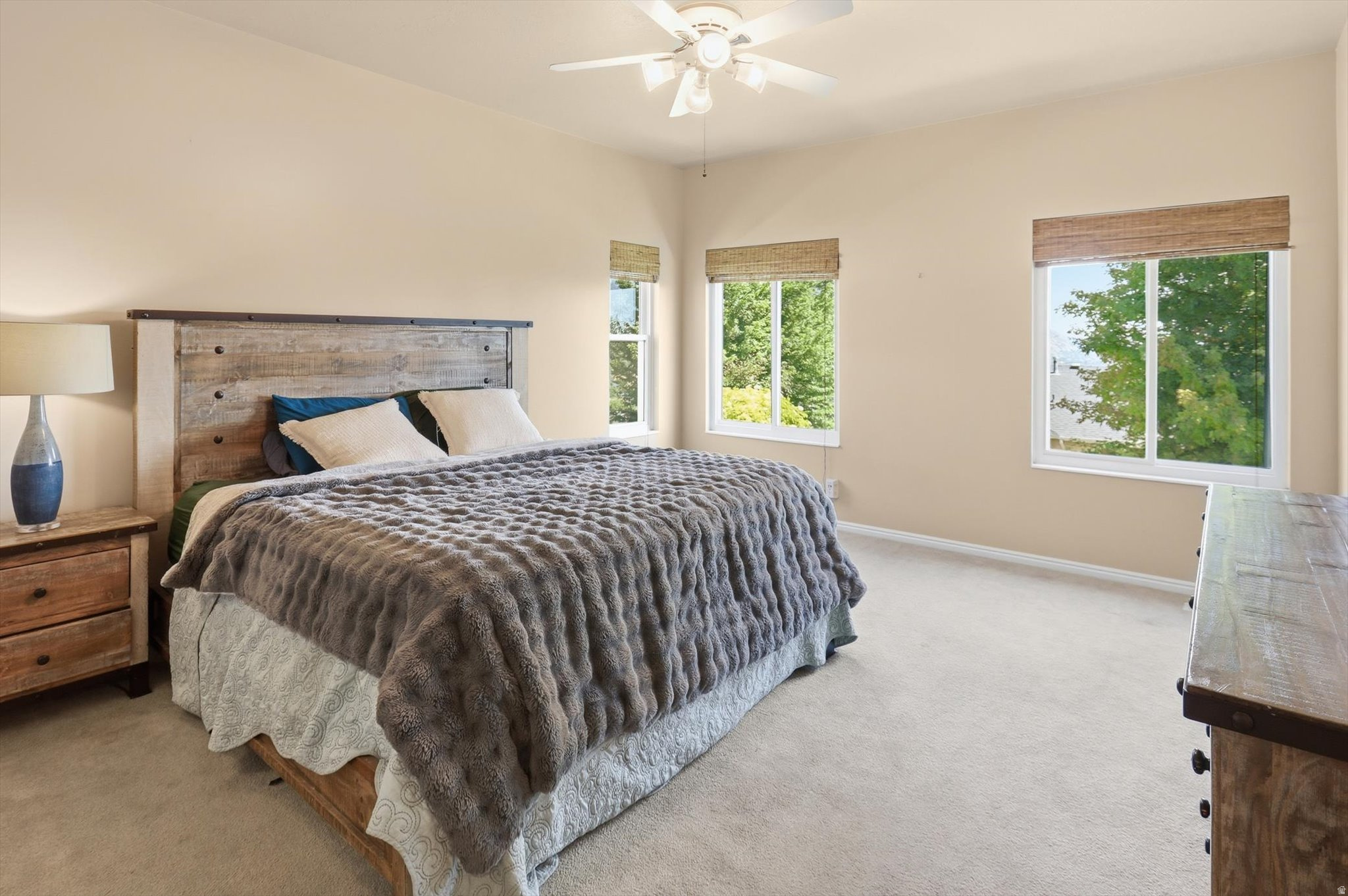 NORTH OAKS COVE - Residential