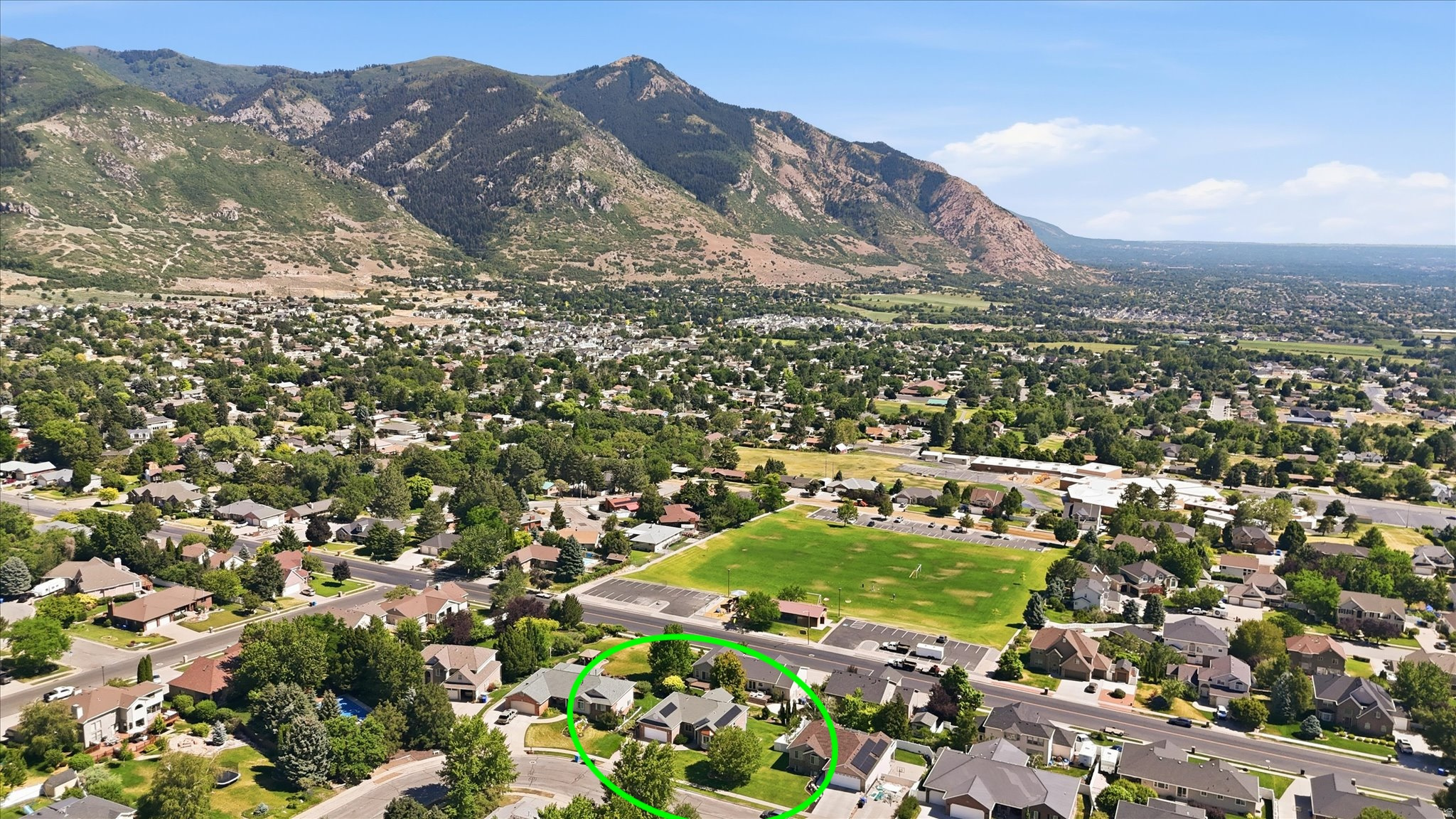 NORTH OAKS COVE - Residential