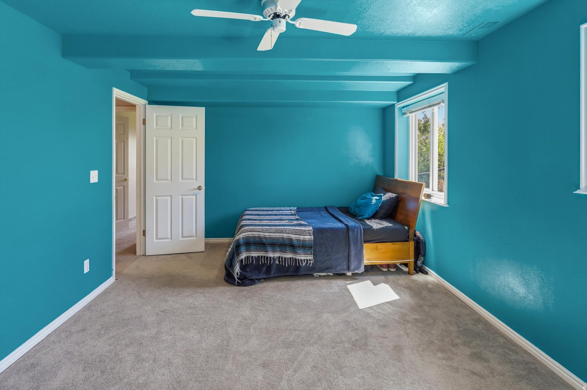 NORTH OAKS COVE - Residential