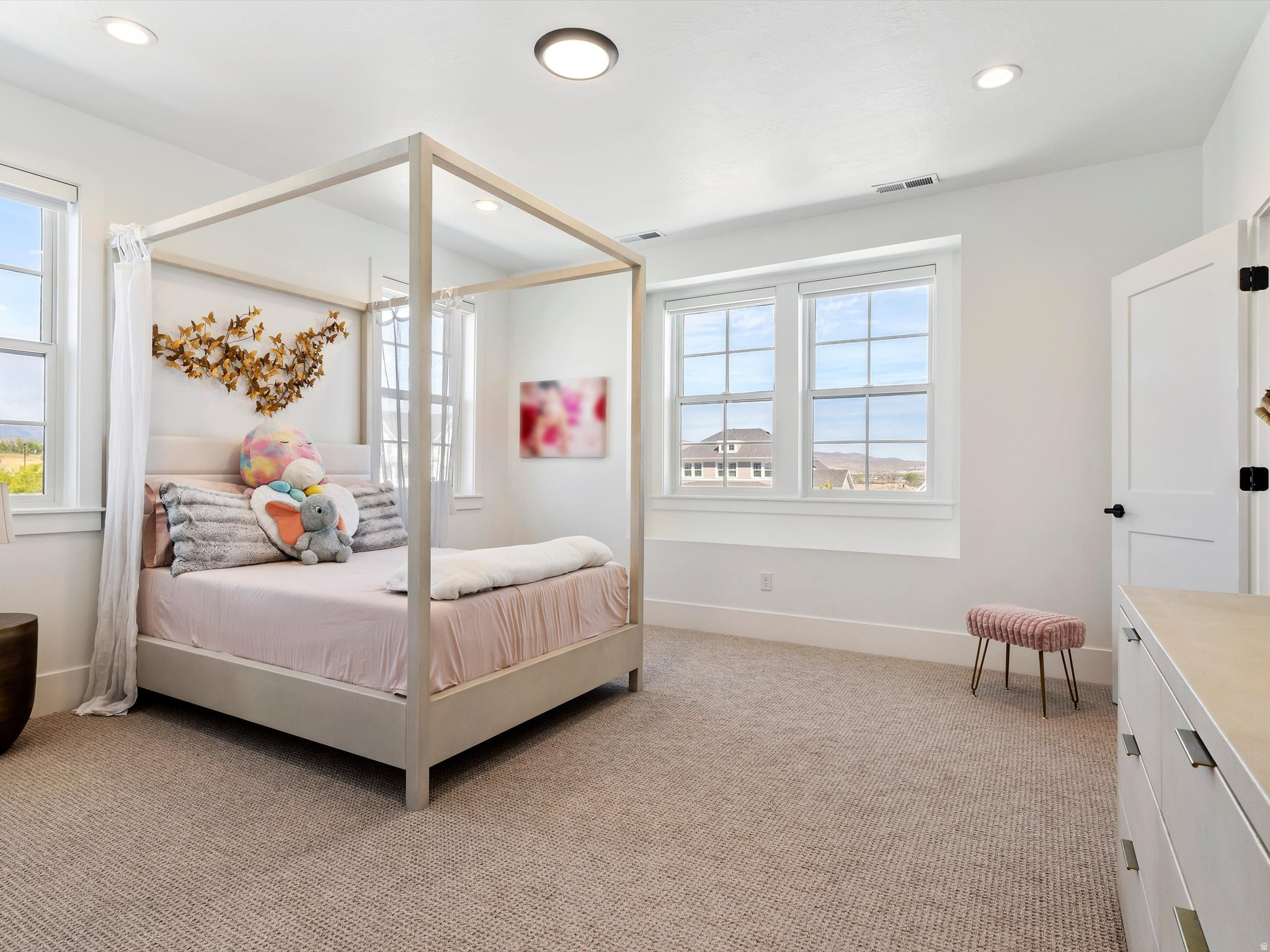BEACON POINTE - Residential