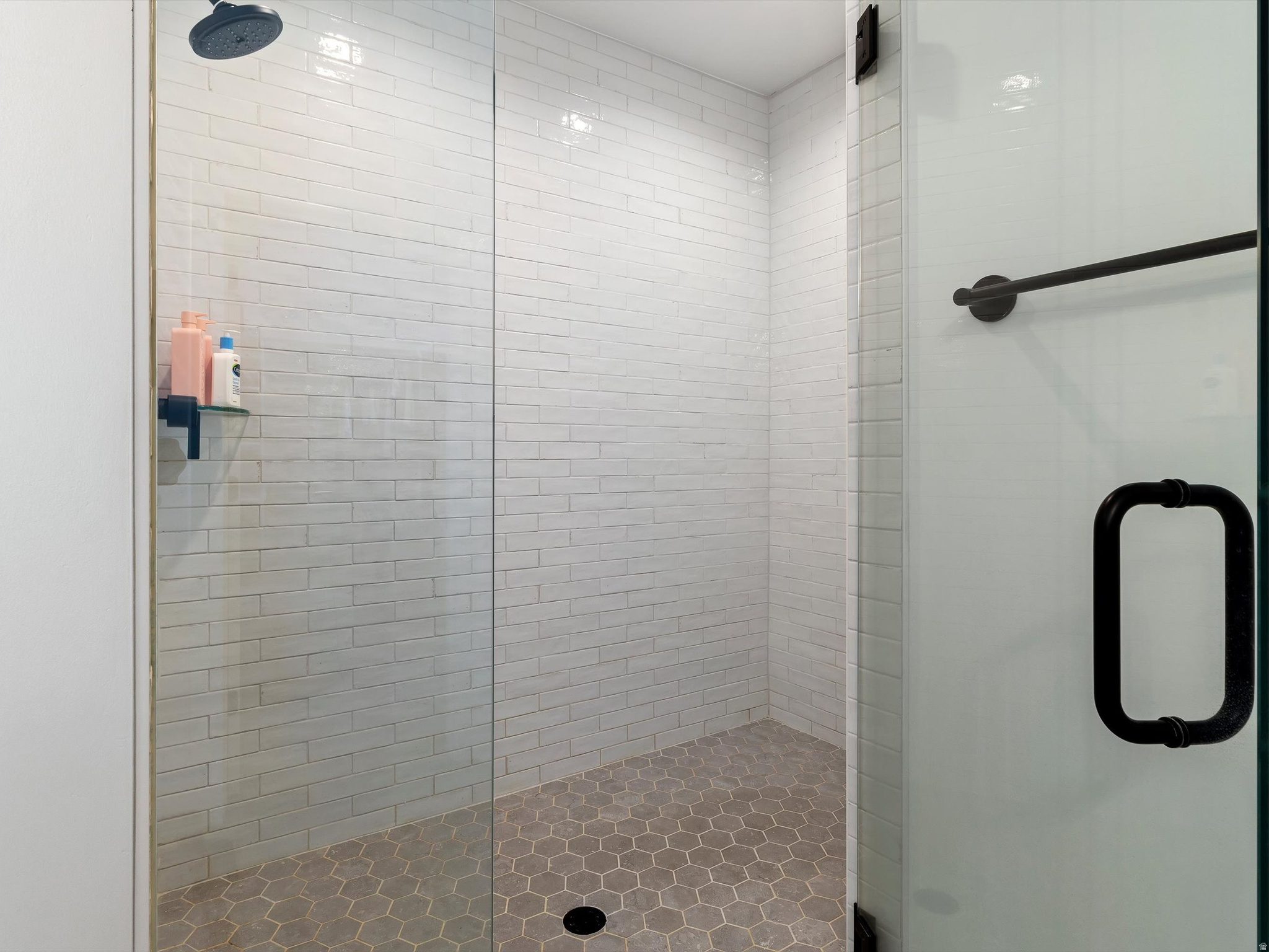 BEACON POINTE - Residential