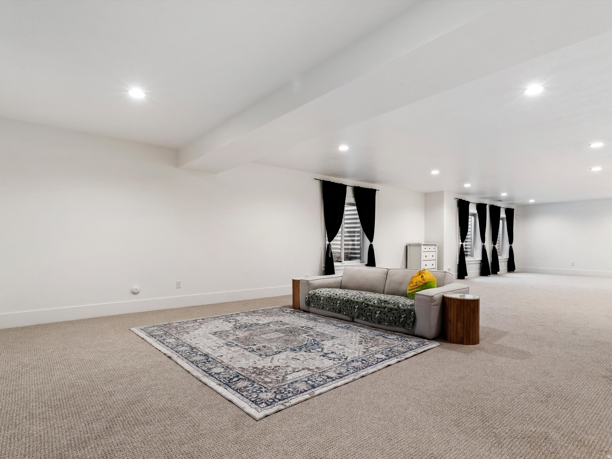 BEACON POINTE - Residential