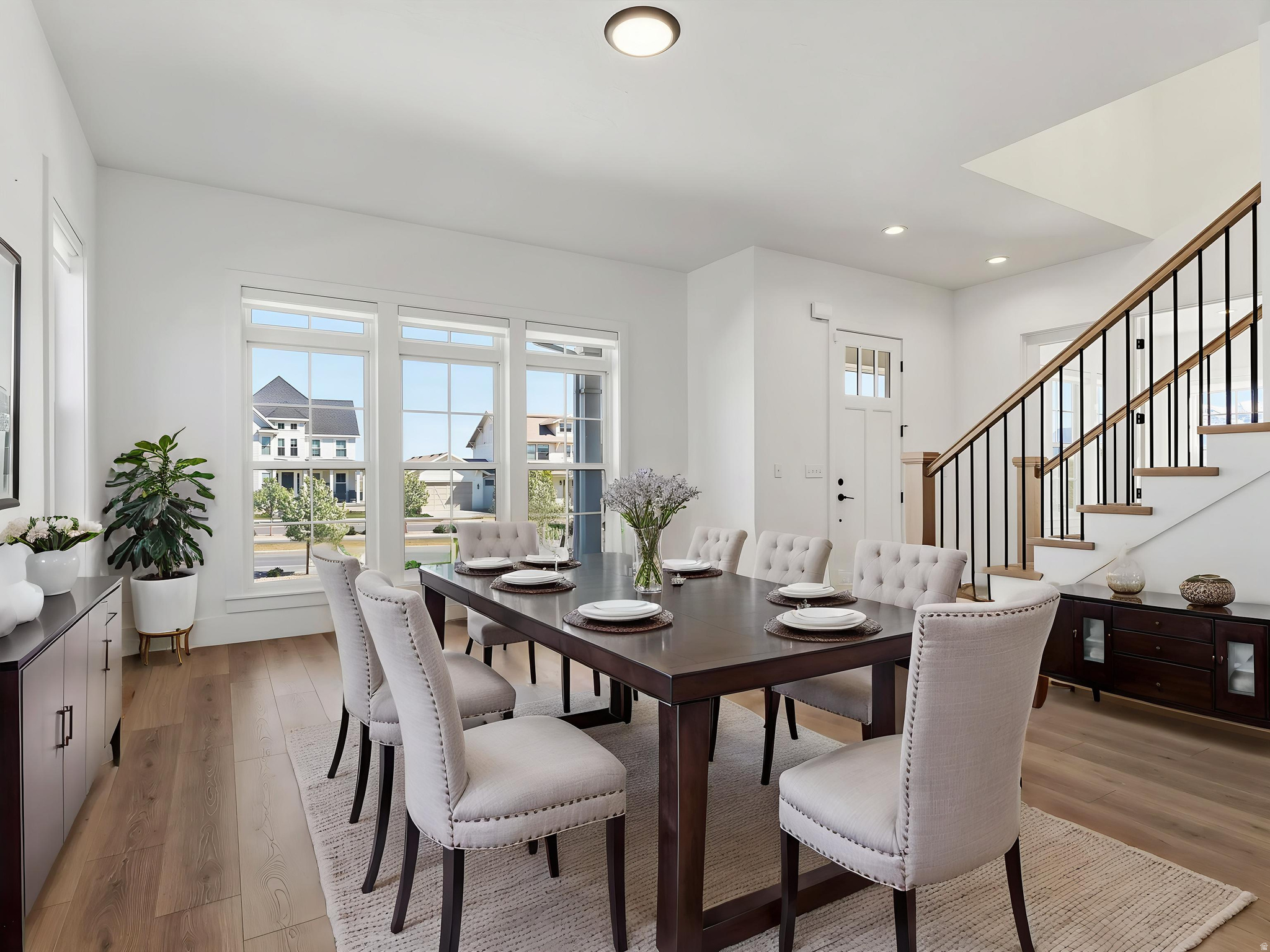 BEACON POINTE - Residential