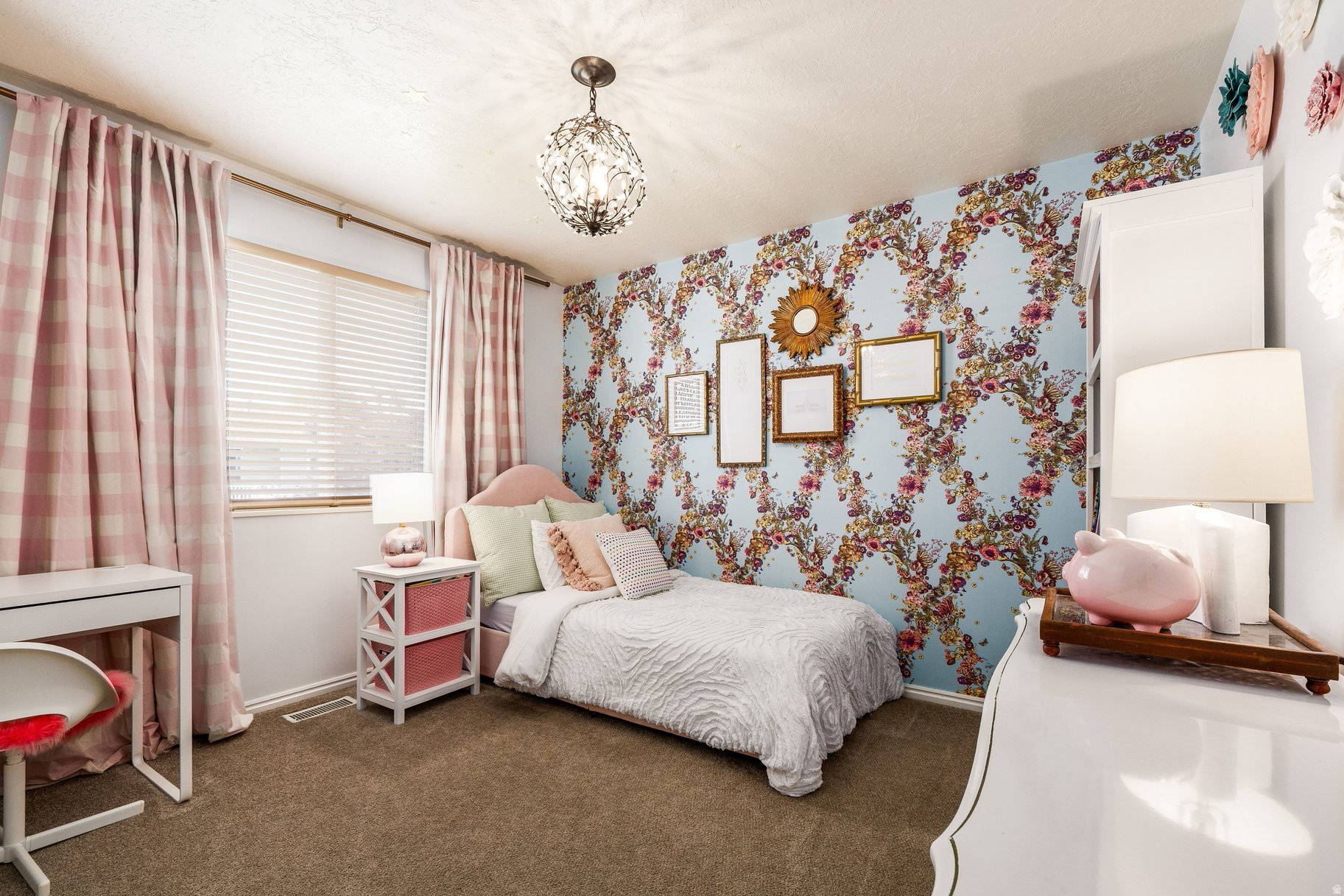 MEADOW CROSSING - Residential