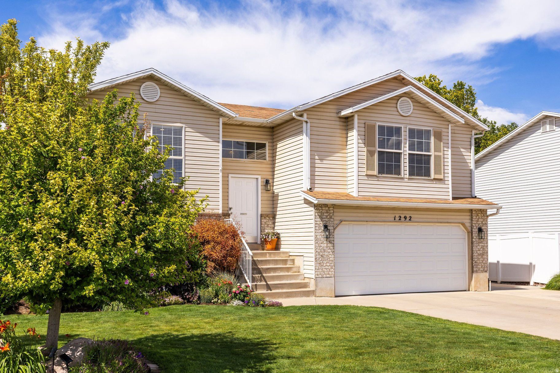 MEADOW CROSSING - Residential