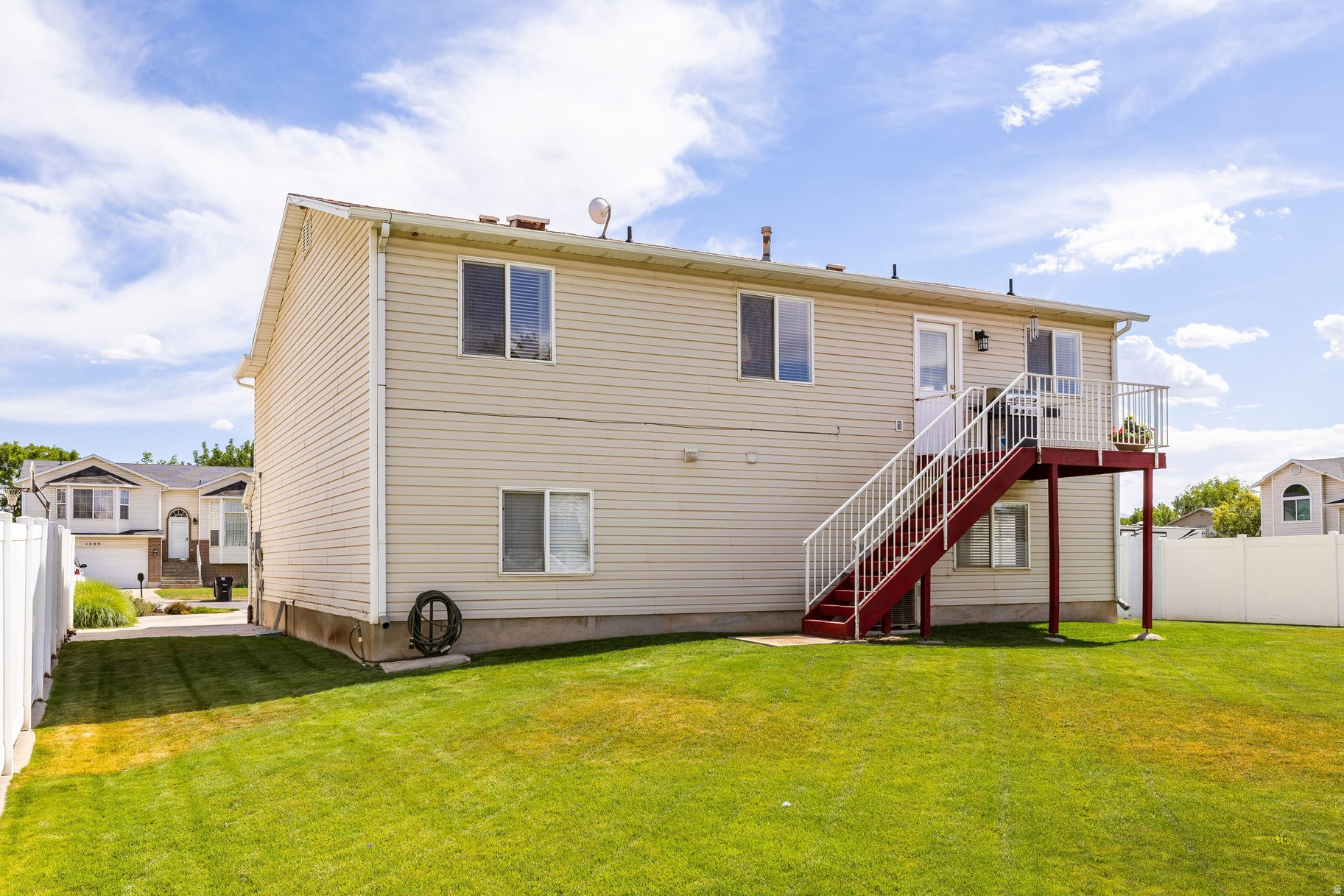 MEADOW CROSSING - Residential