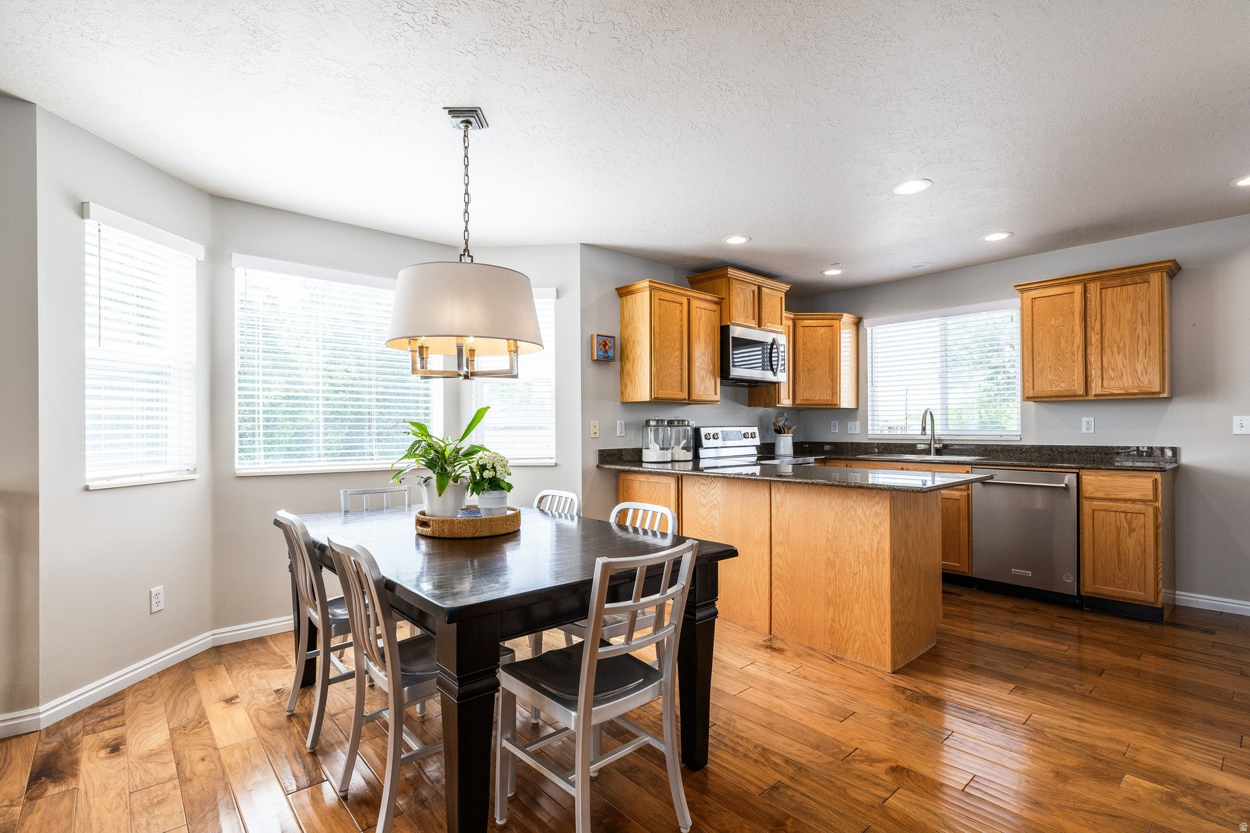 MEADOW CROSSING - Residential