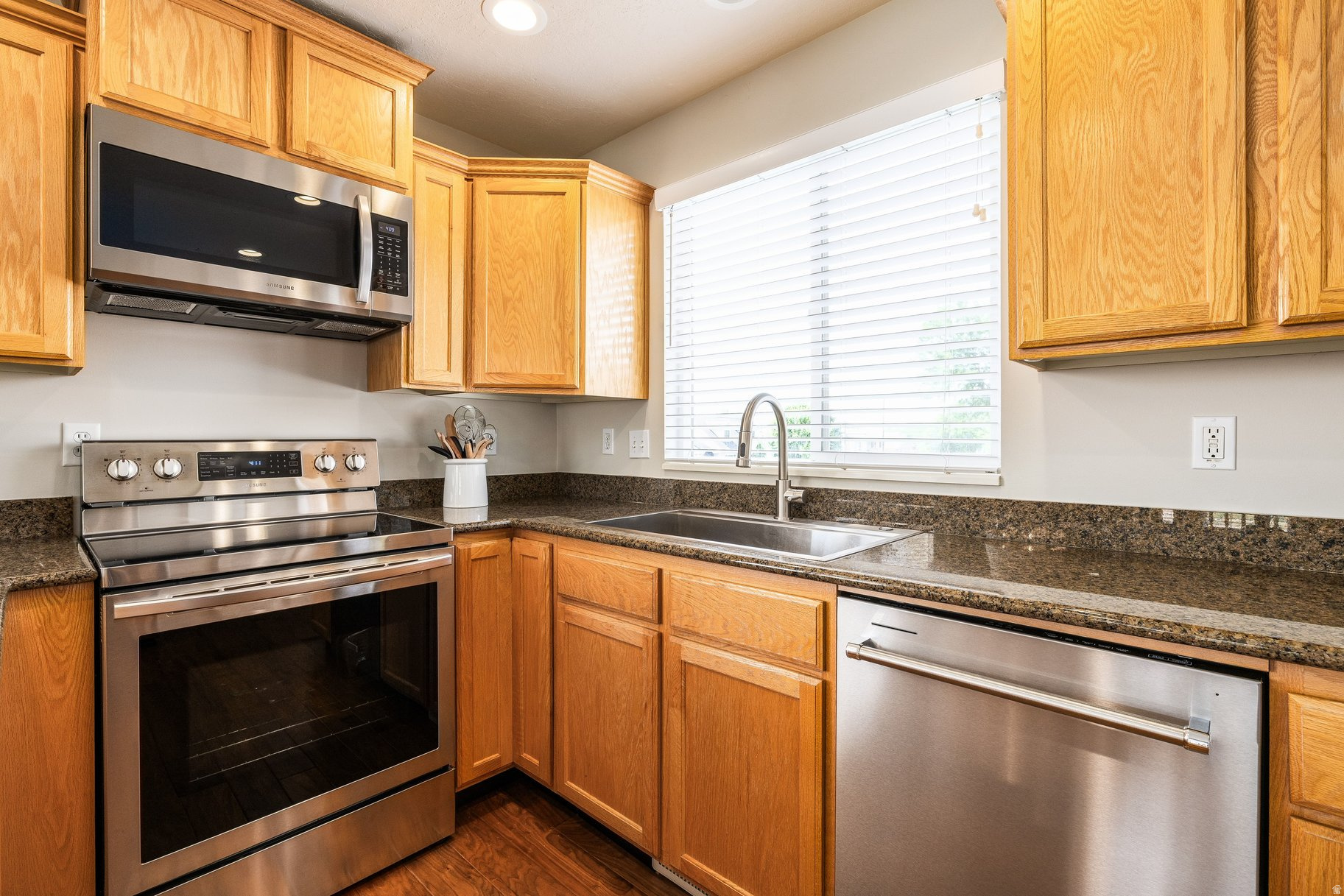 MEADOW CROSSING - Residential