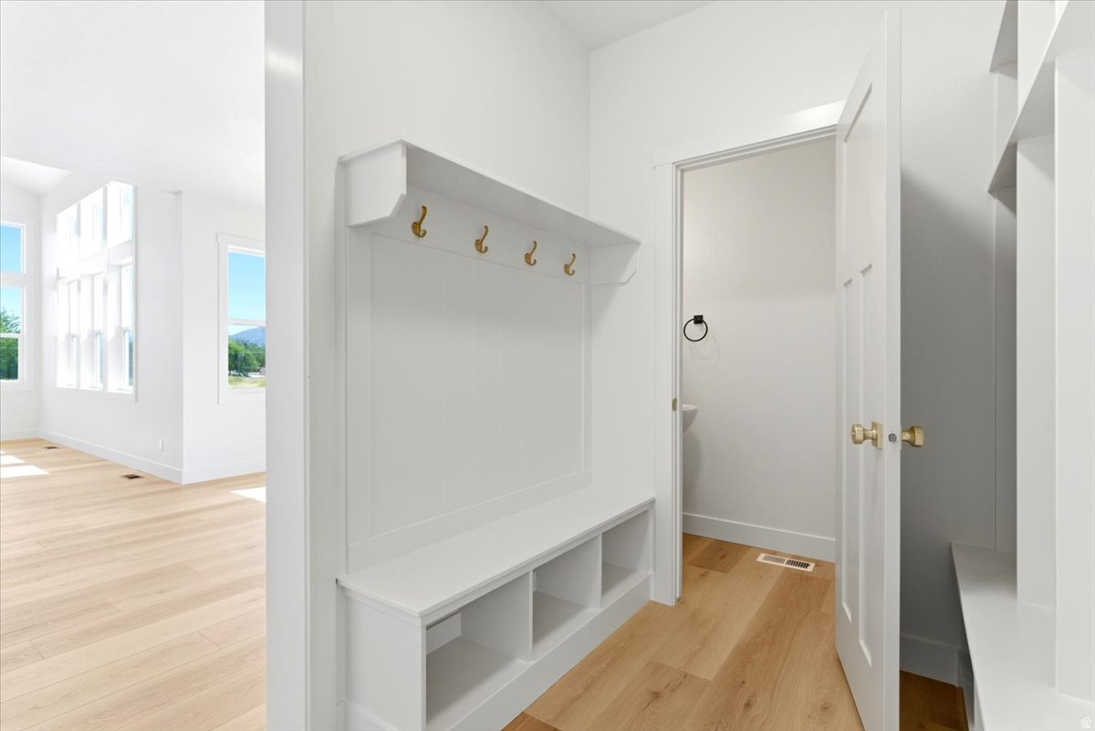 FREMOMT MEADOWS - Residential