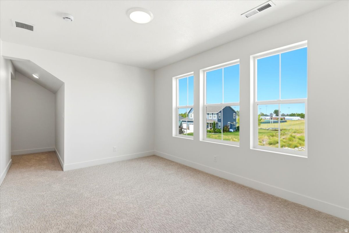 FREMOMT MEADOWS - Residential