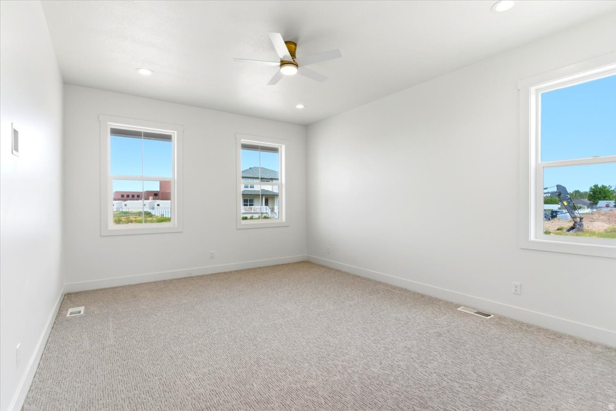 FREMOMT MEADOWS - Residential
