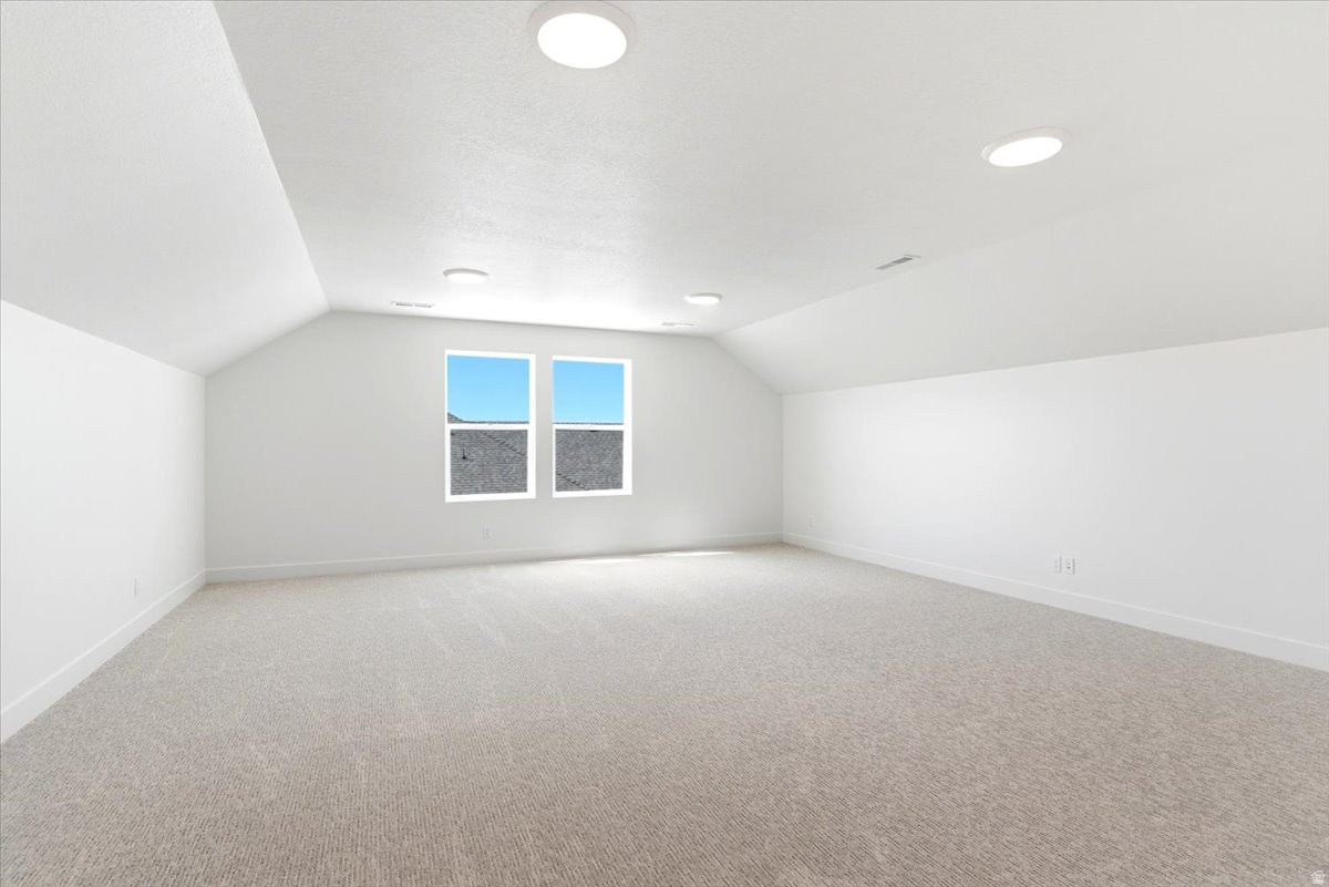 FREMOMT MEADOWS - Residential