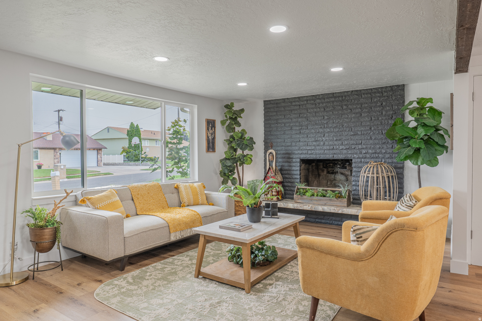 HIGHLAND MEADOWS - Residential