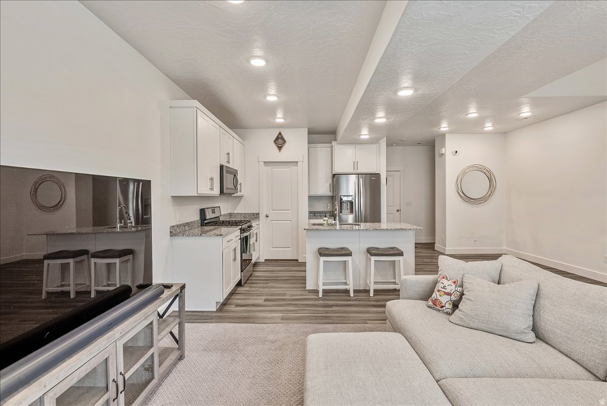 ARROWGATE - Residential
