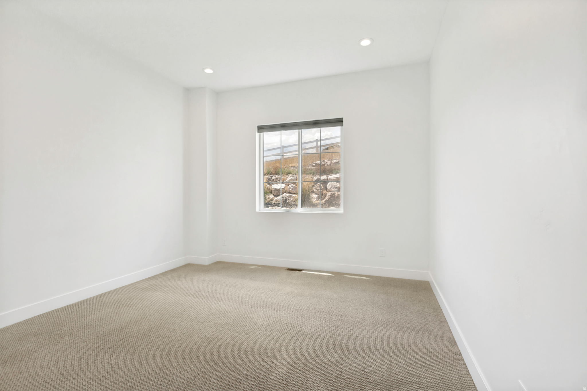THE RIDGES @ ROSE CANYON - Residential