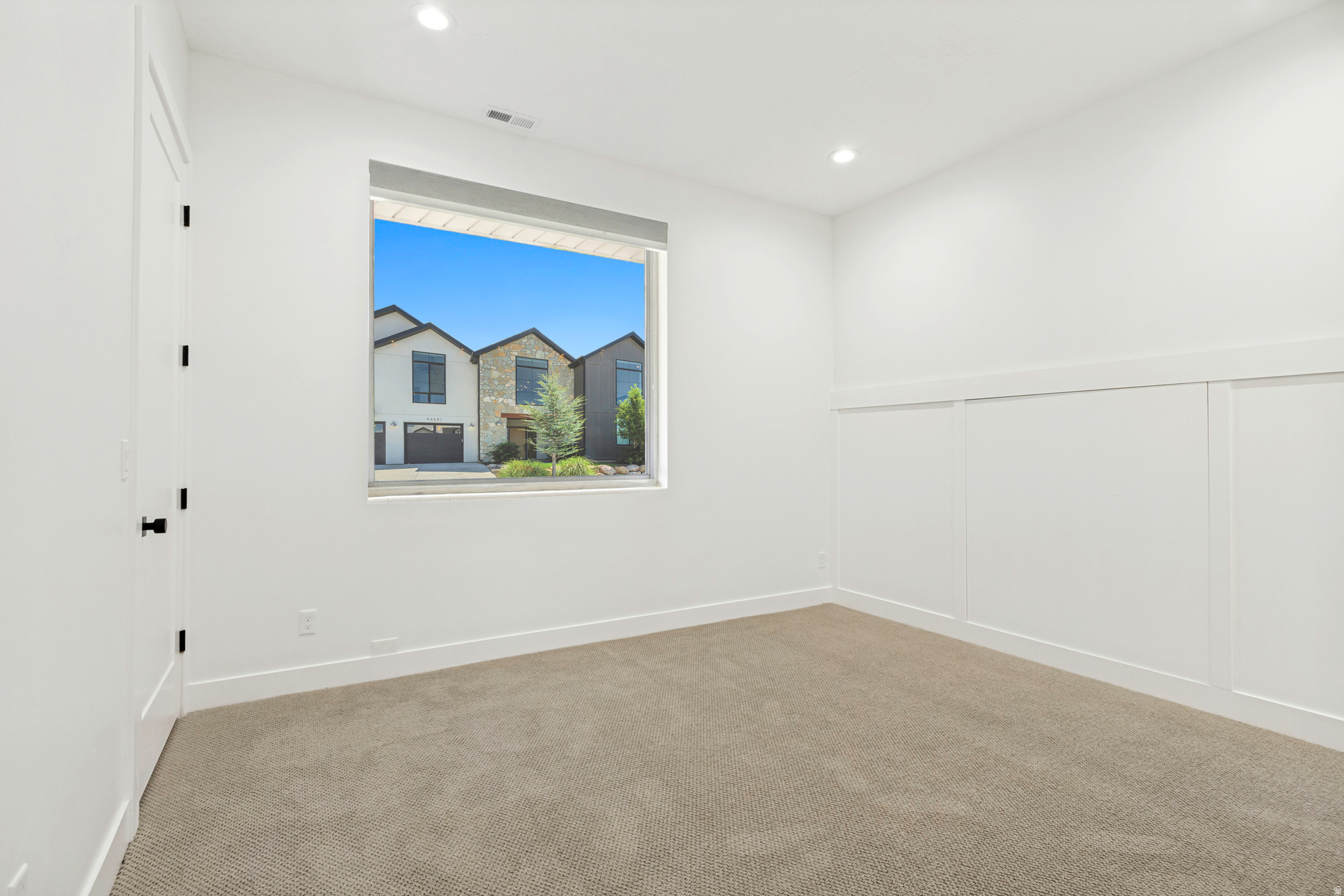 THE RIDGES @ ROSE CANYON - Residential