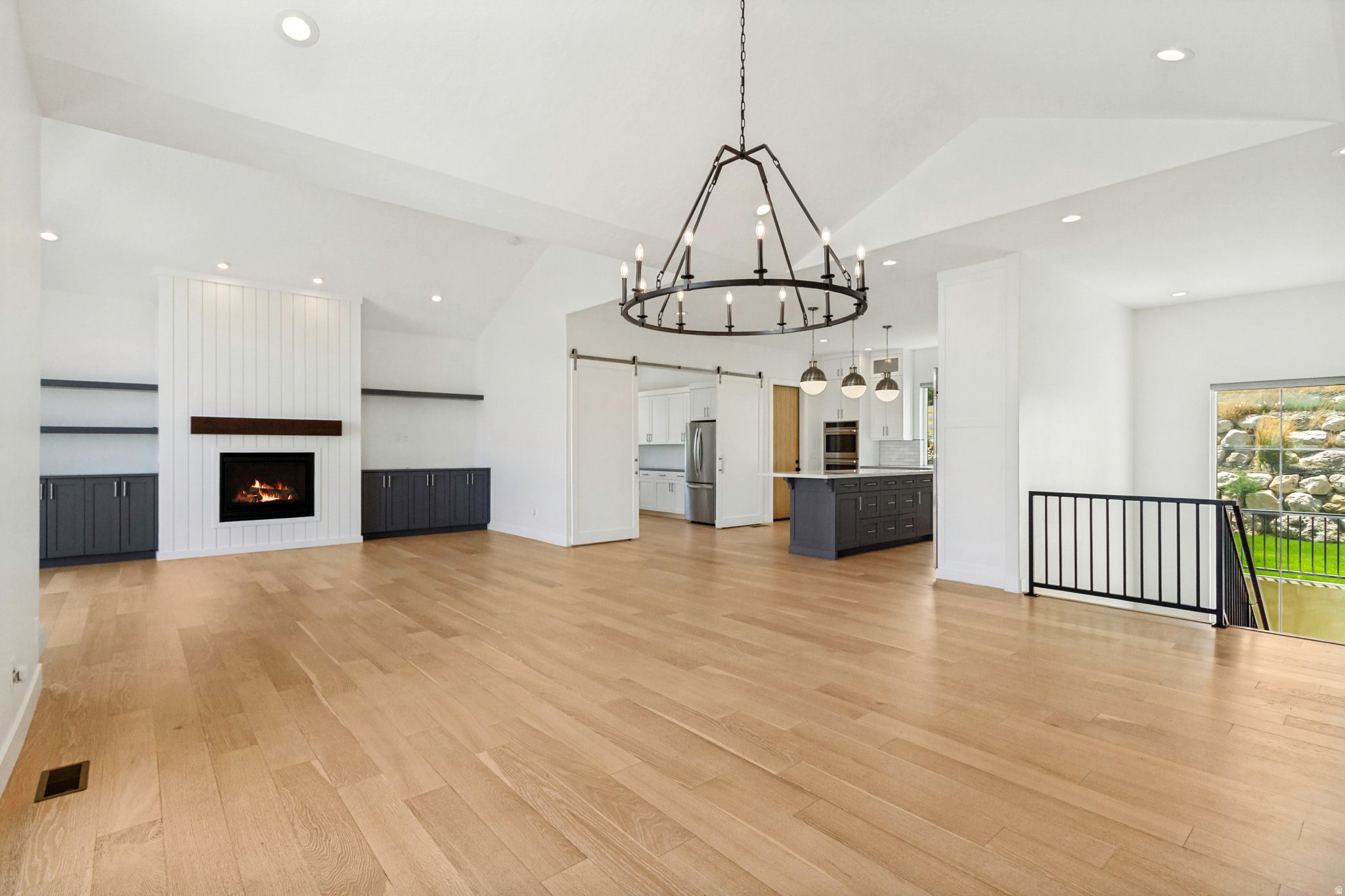 THE RIDGES @ ROSE CANYON - Residential
