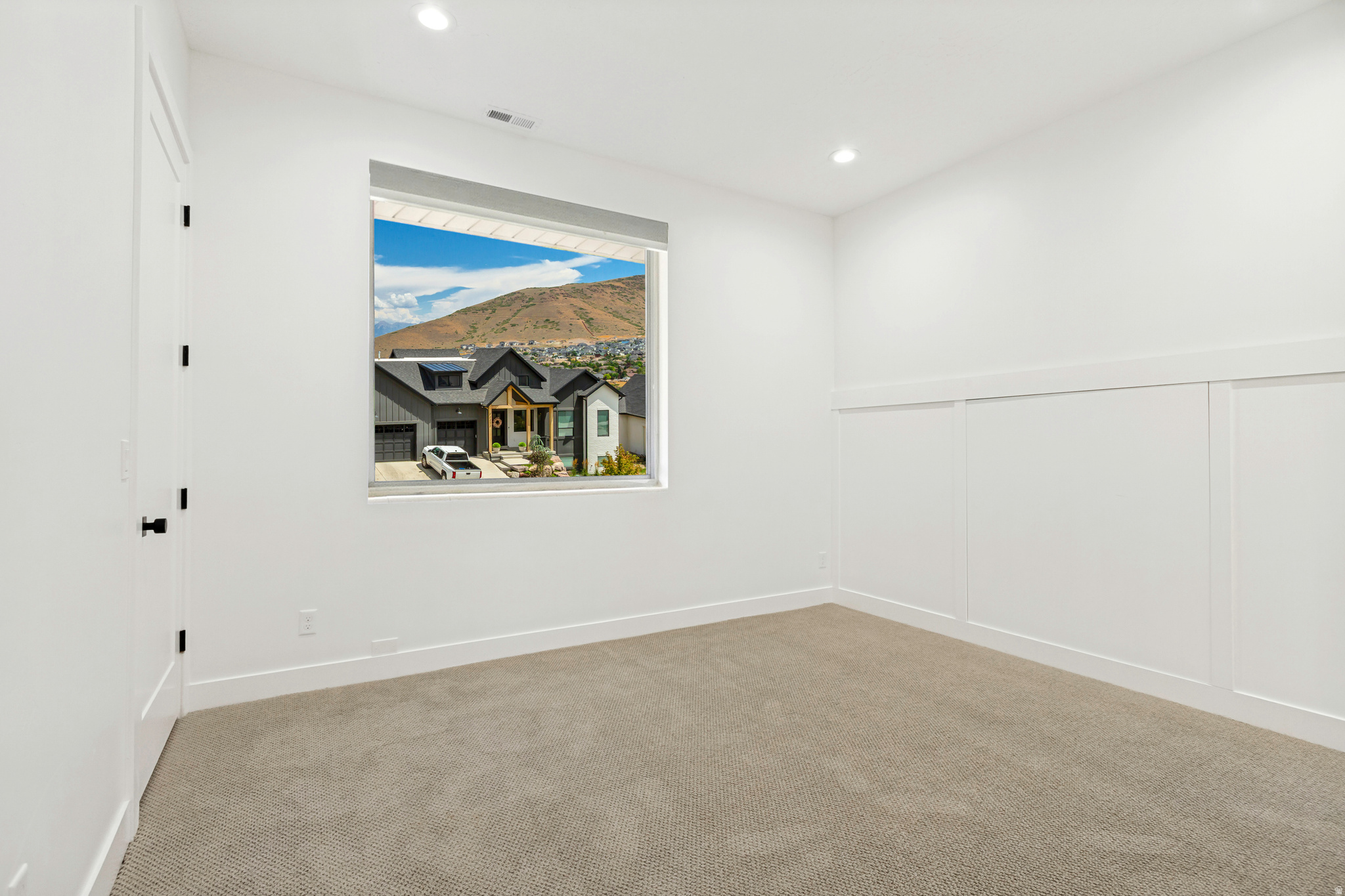 THE RIDGES @ ROSE CANYON - Residential