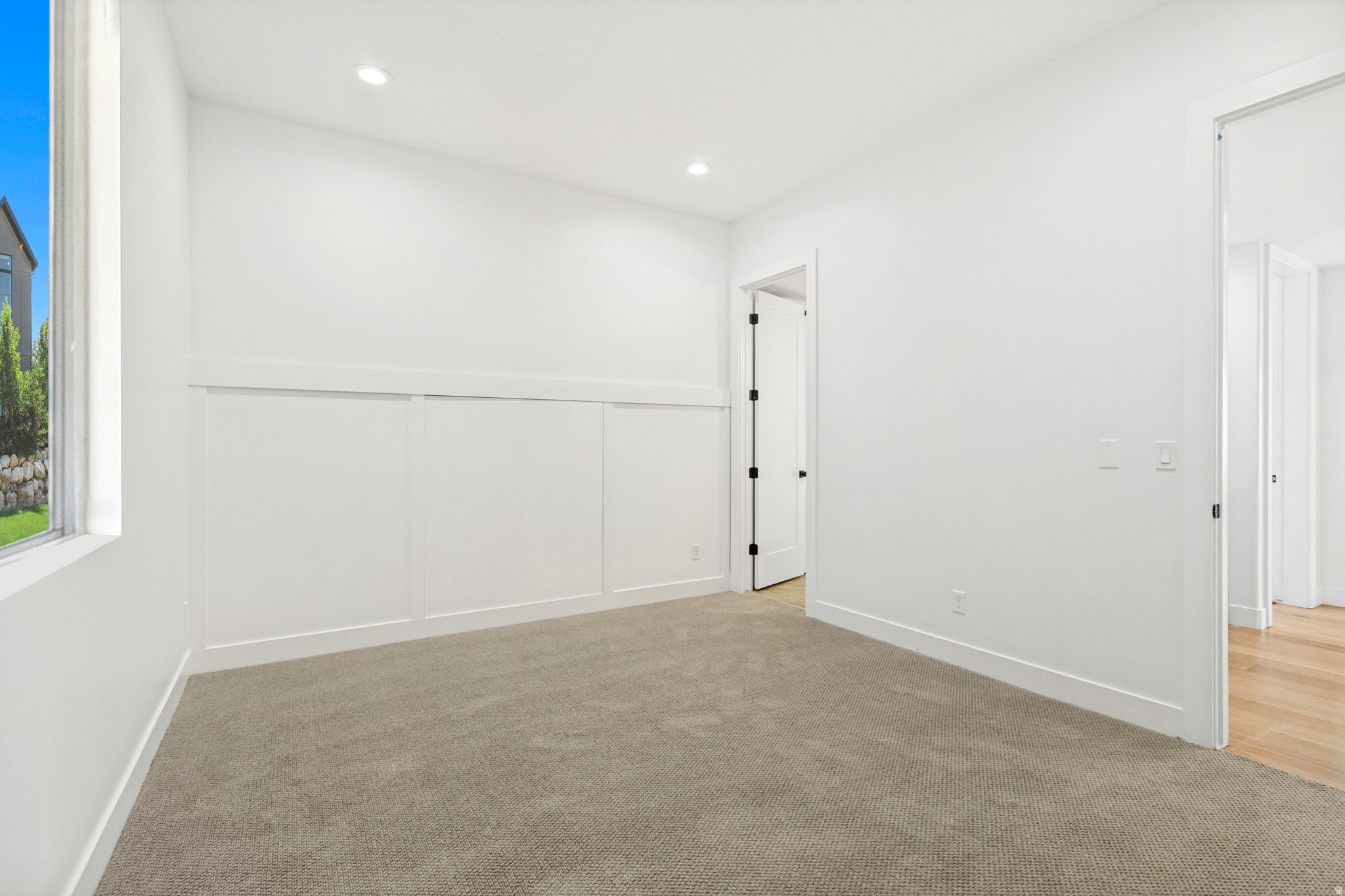 THE RIDGES @ ROSE CANYON - Residential