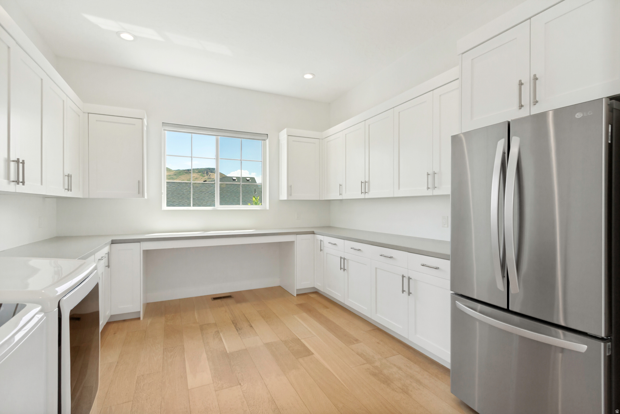 THE RIDGES @ ROSE CANYON - Residential