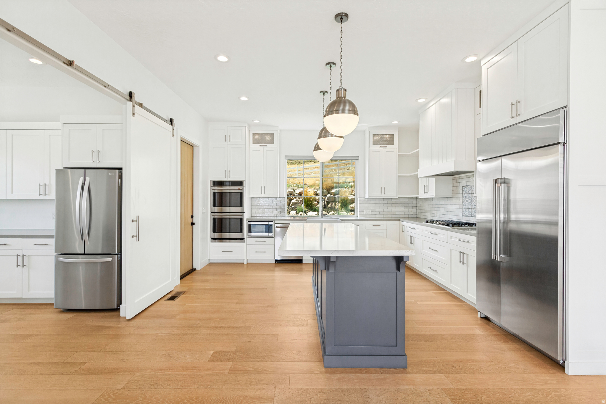 THE RIDGES @ ROSE CANYON - Residential
