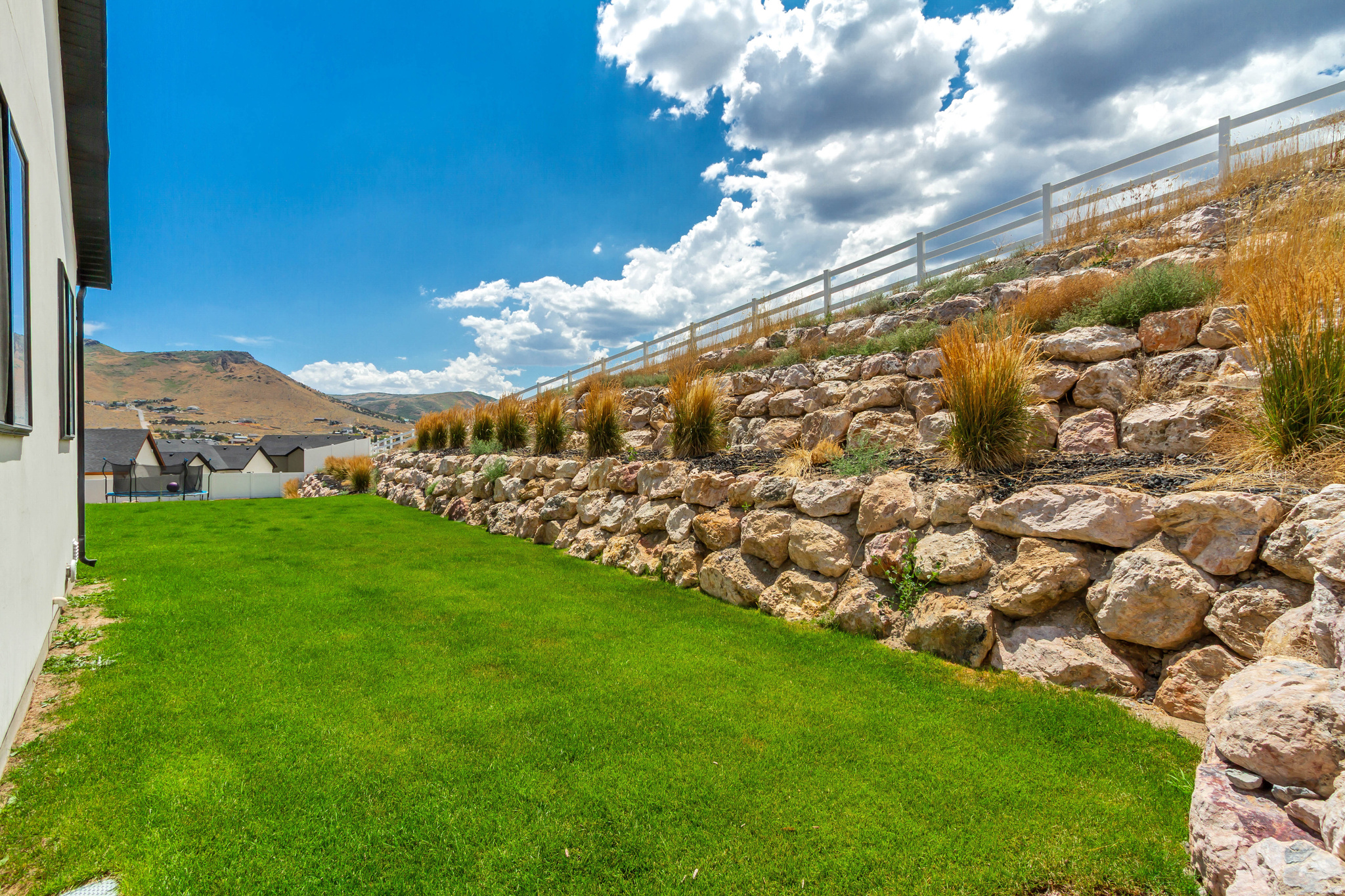 THE RIDGES @ ROSE CANYON - Residential