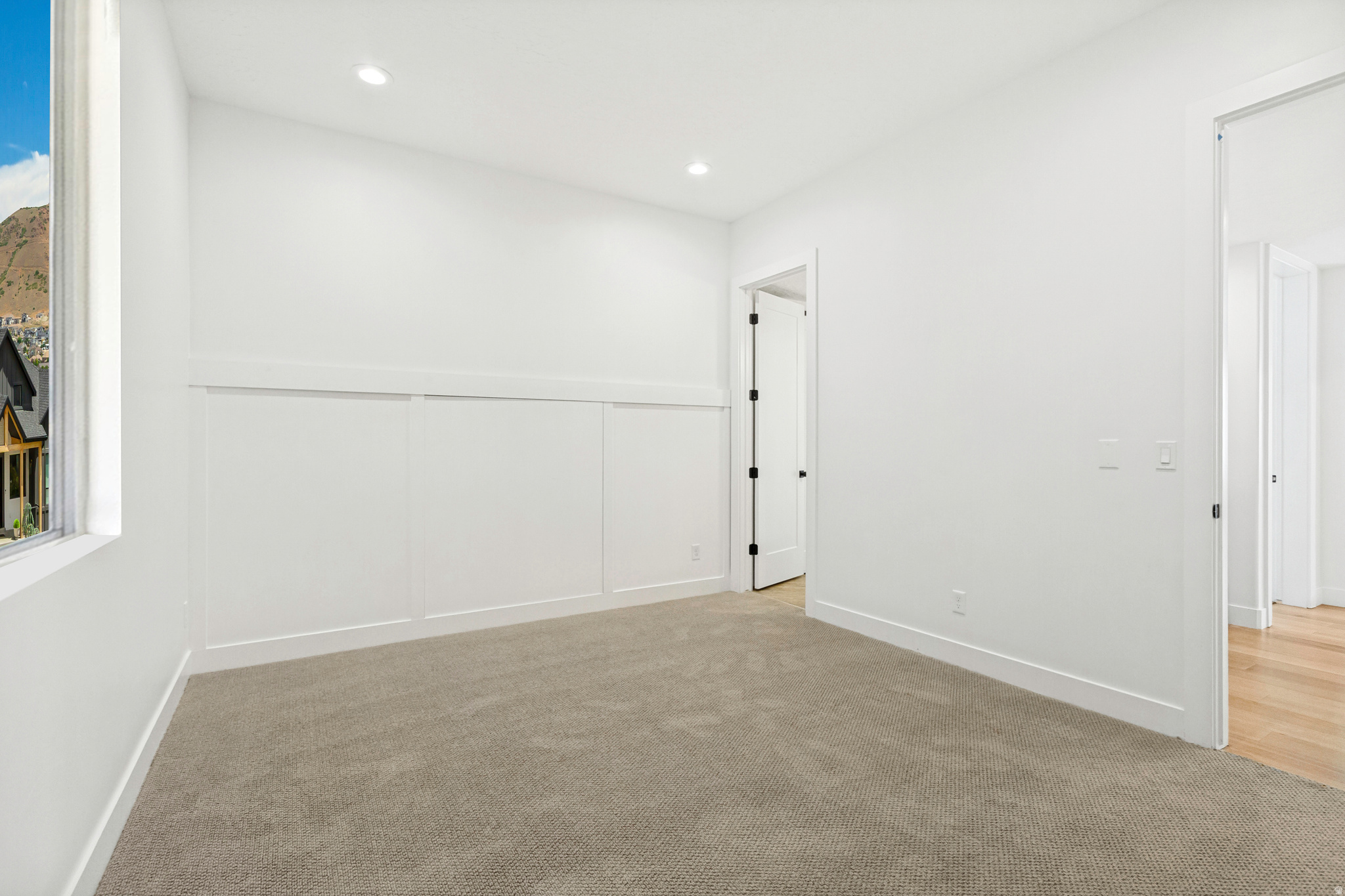 THE RIDGES @ ROSE CANYON - Residential
