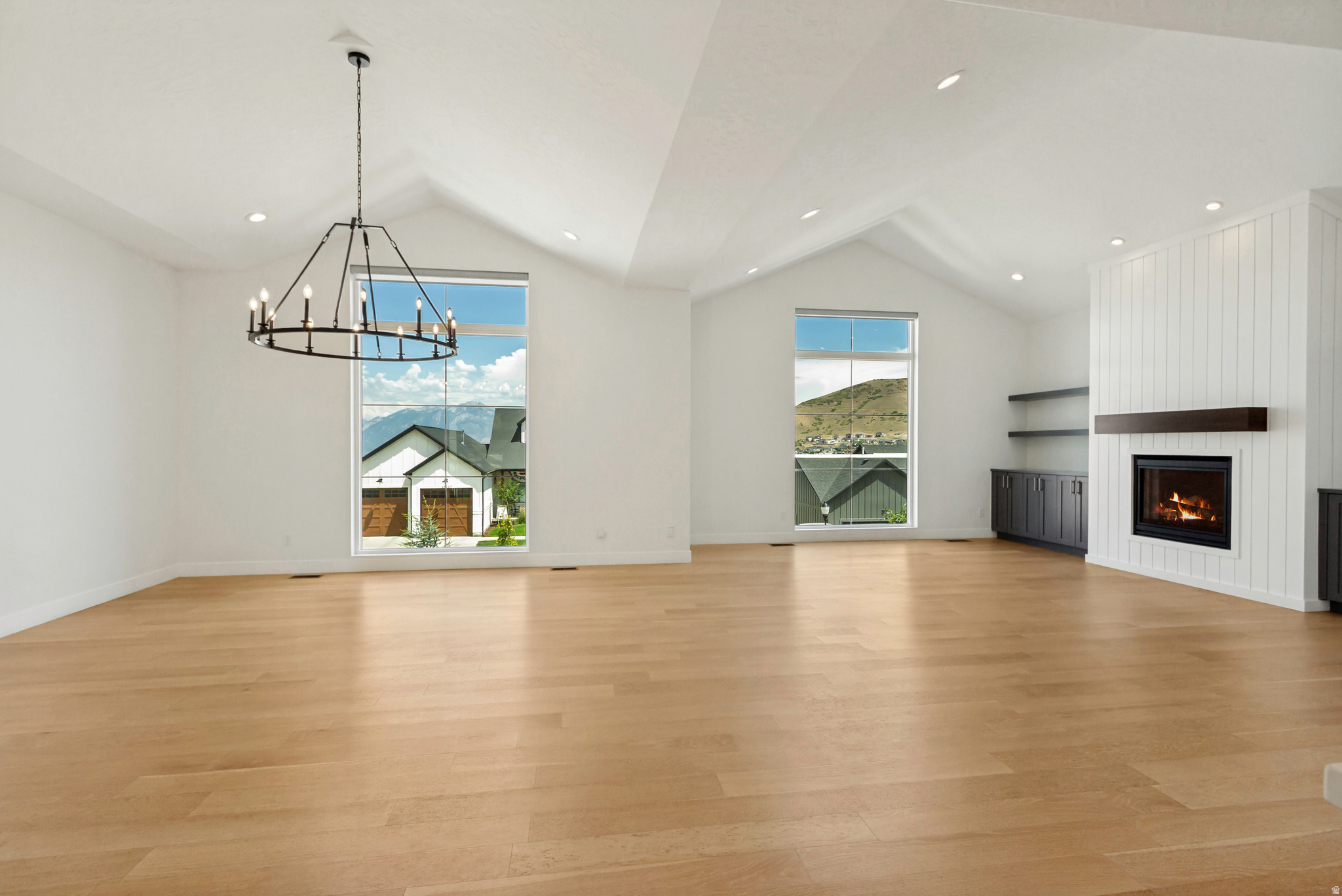 THE RIDGES @ ROSE CANYON - Residential