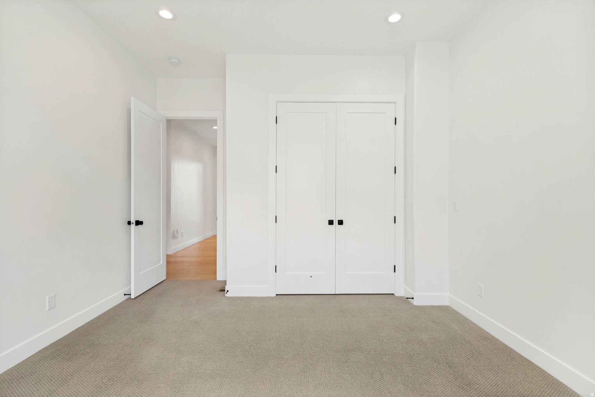 THE RIDGES @ ROSE CANYON - Residential