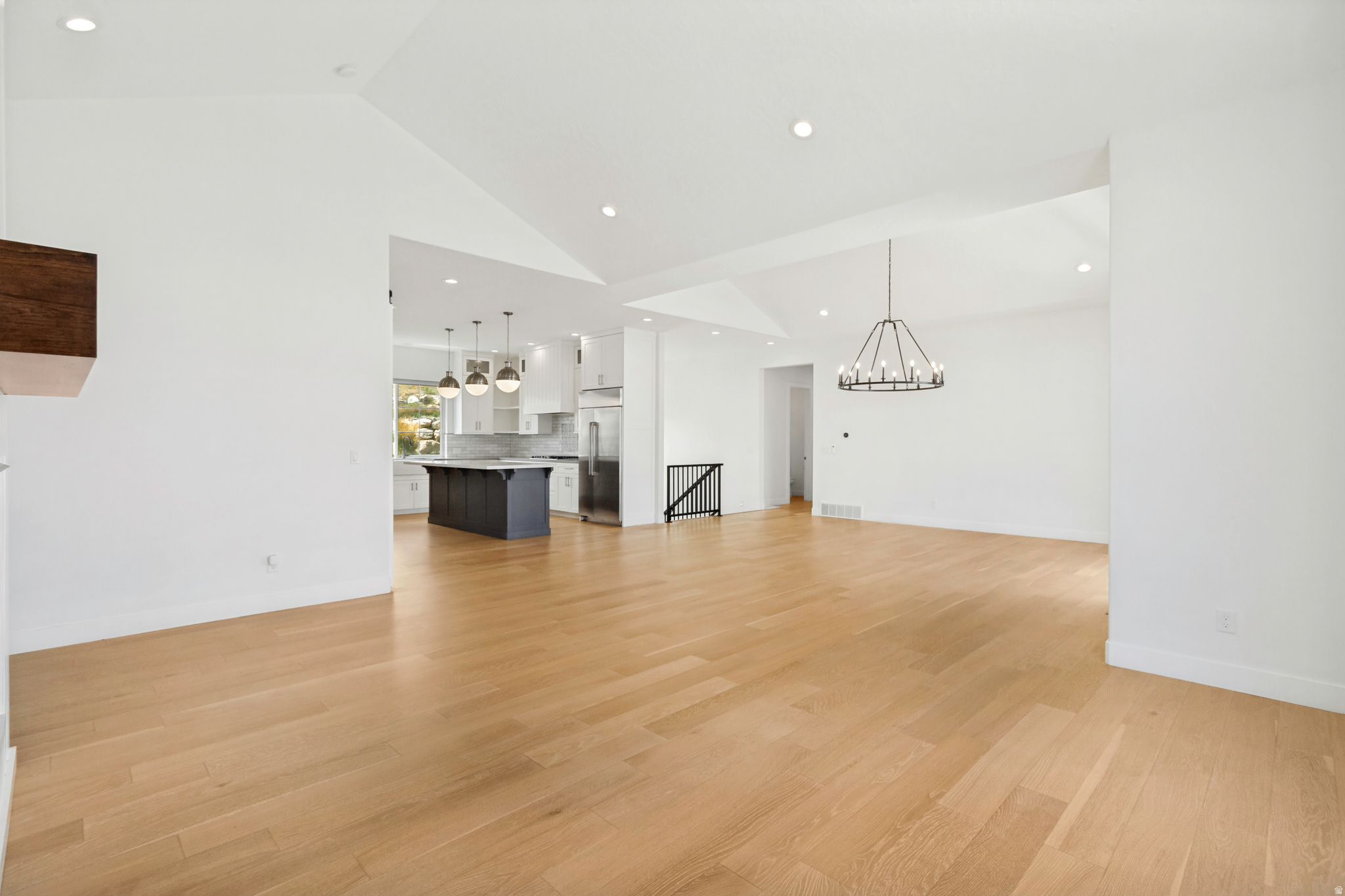 THE RIDGES @ ROSE CANYON - Residential