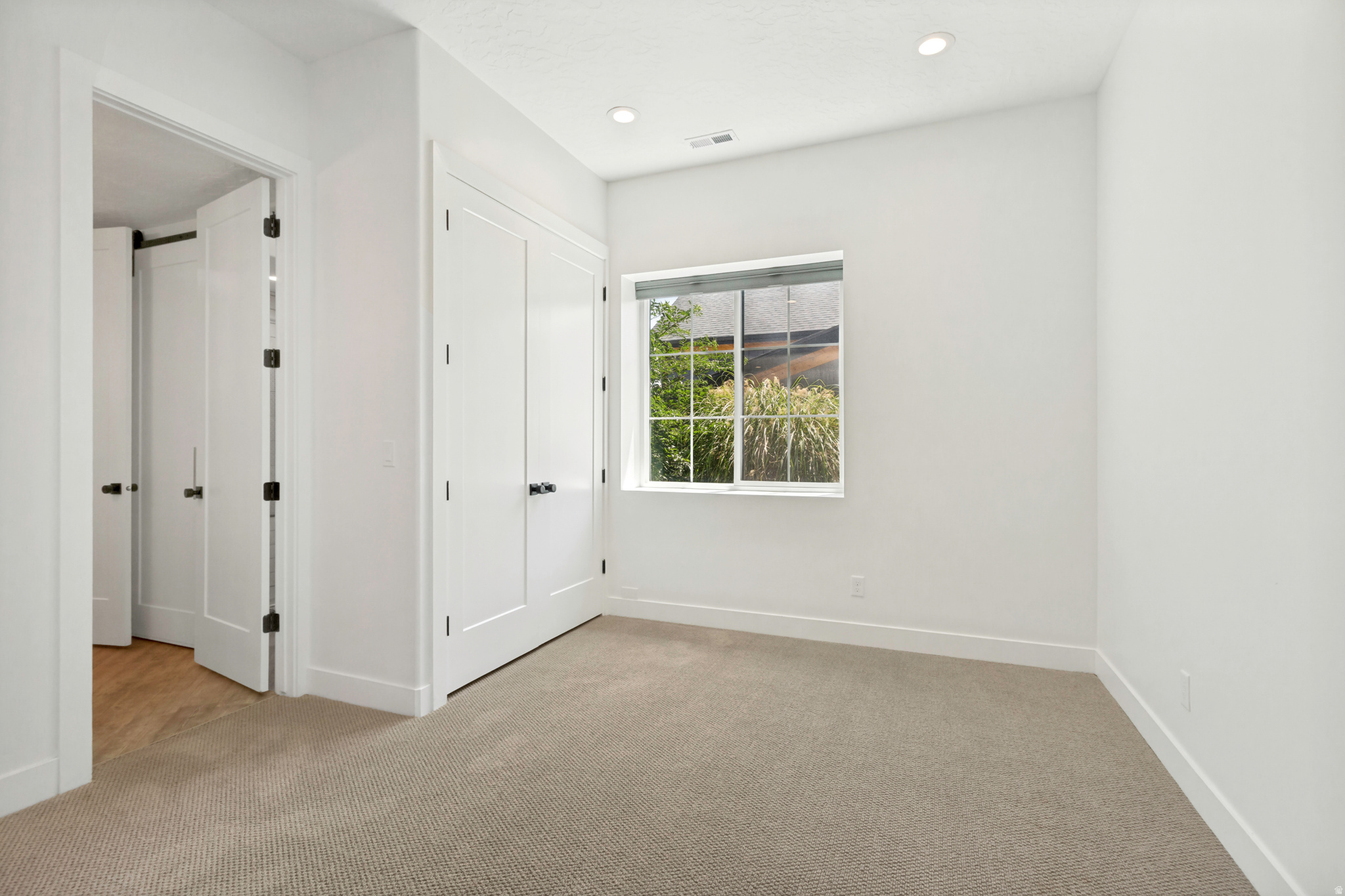 THE RIDGES @ ROSE CANYON - Residential