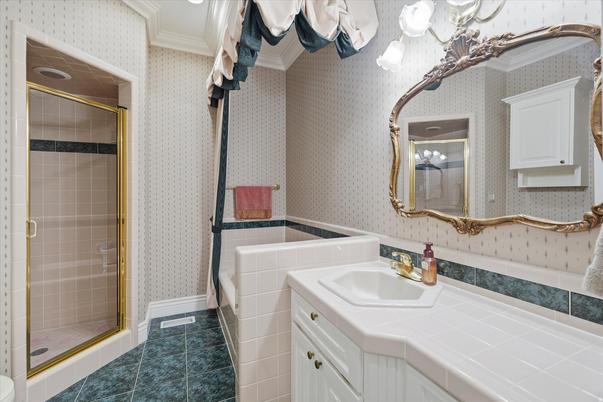 CANTERBURY ESTATES - Residential