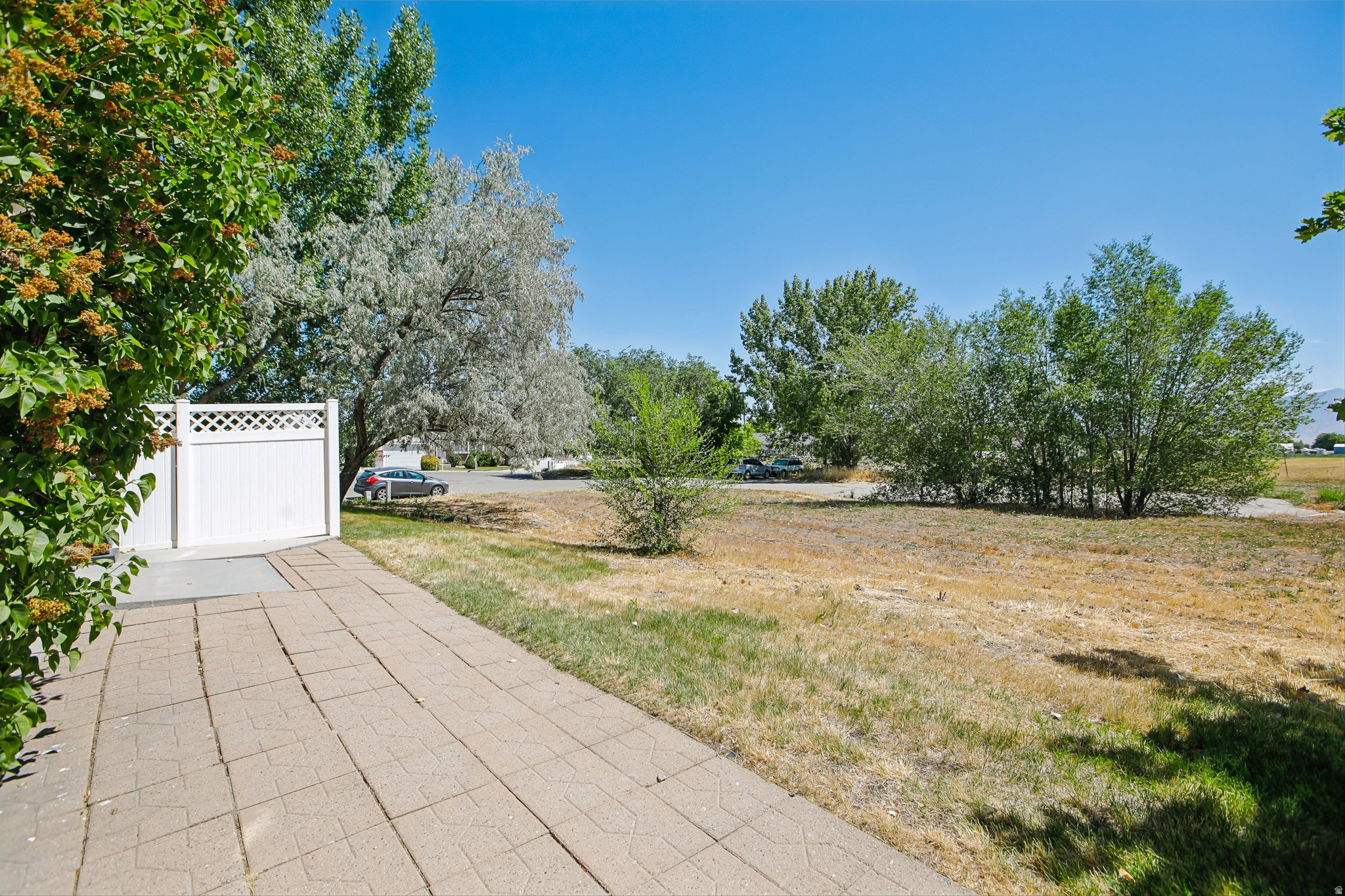 COUNTRY HAVEN - Residential